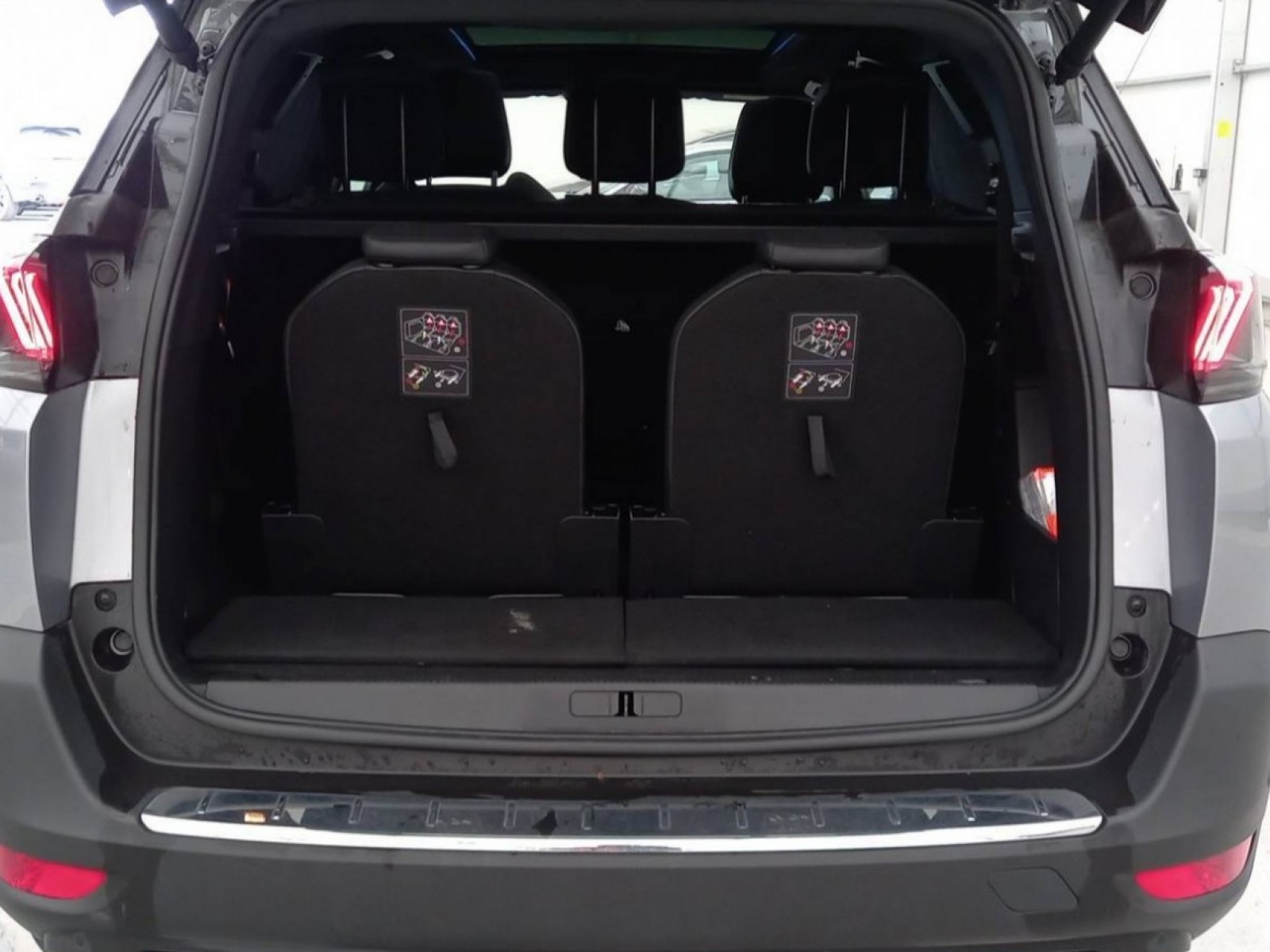 PEUGEOT - 5008 - #201288 - 28