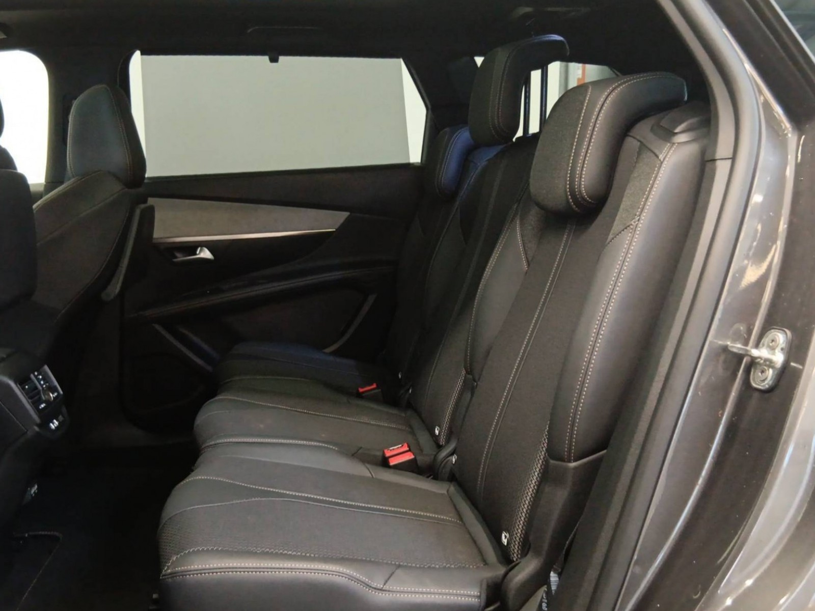 PEUGEOT - 5008 - #201270 - 8