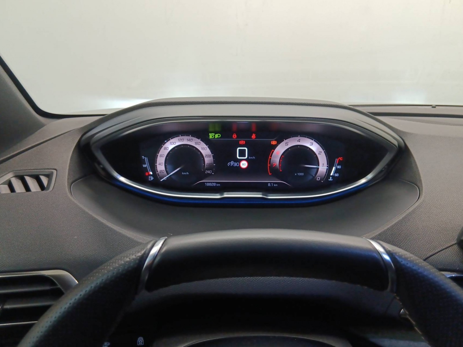PEUGEOT - 5008 - #201273 - 12