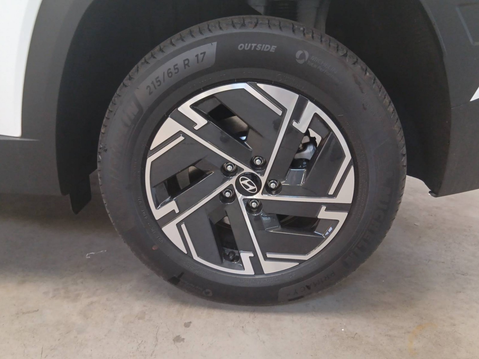 HYUNDAI - TUCSON - #410015 - 8