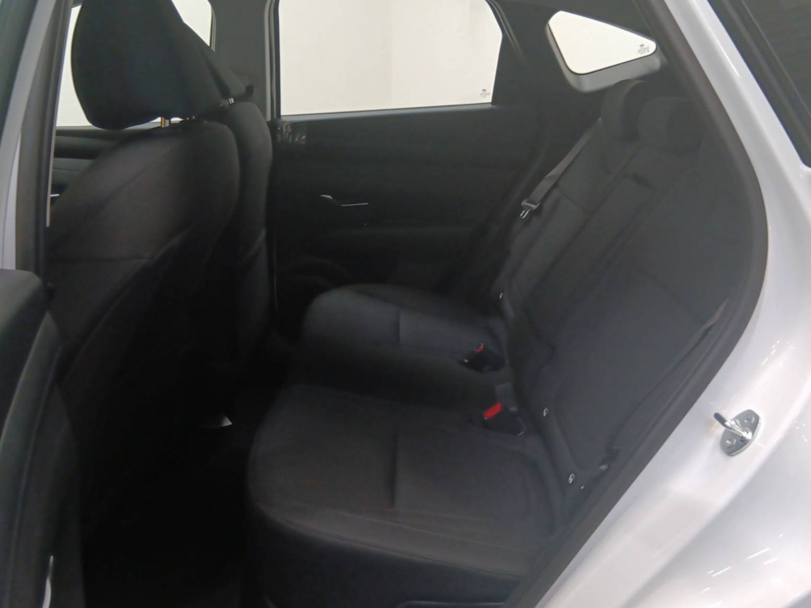HYUNDAI - TUCSON - #410022 - 25