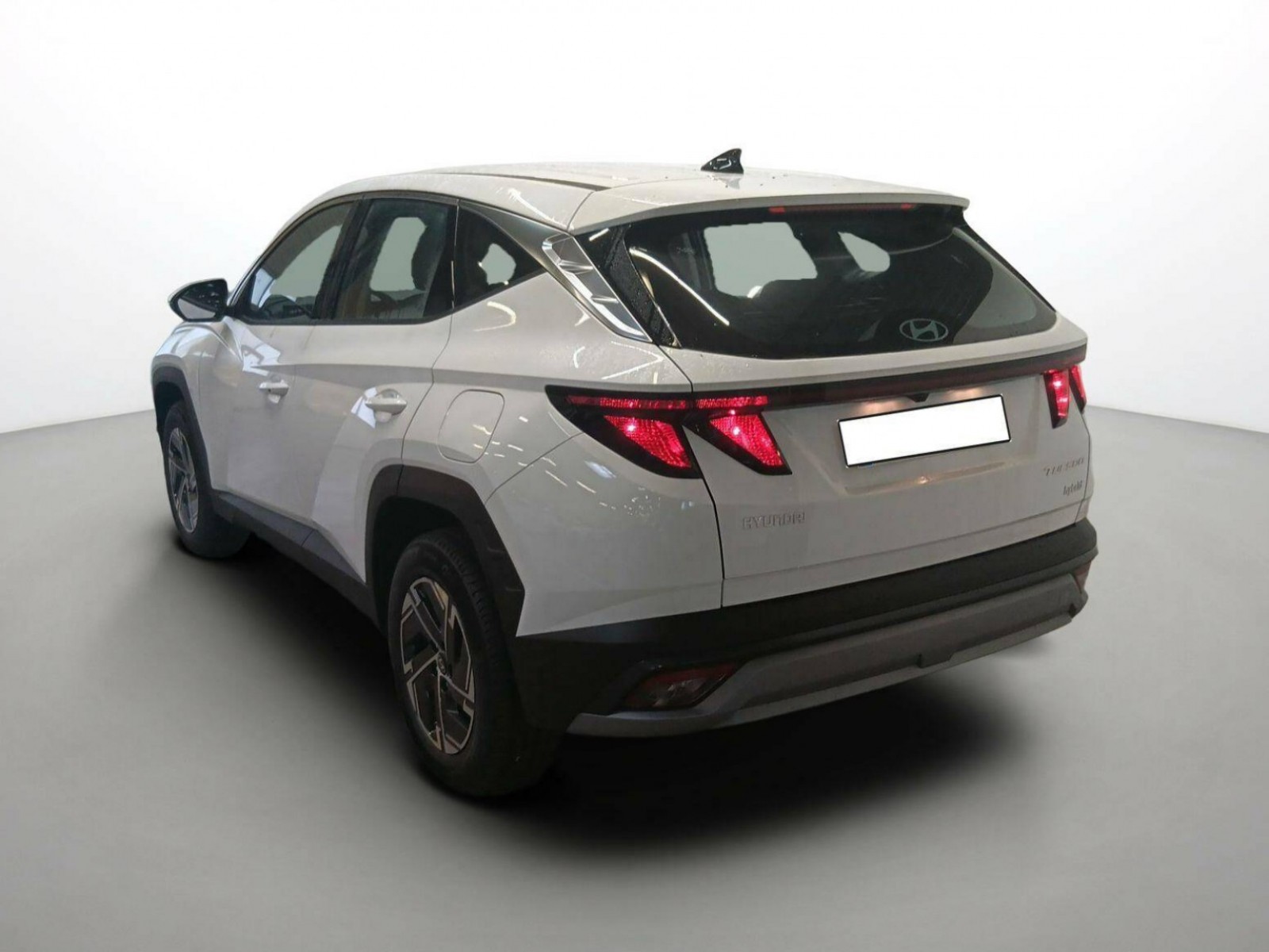 HYUNDAI - TUCSON - #410022 - 30