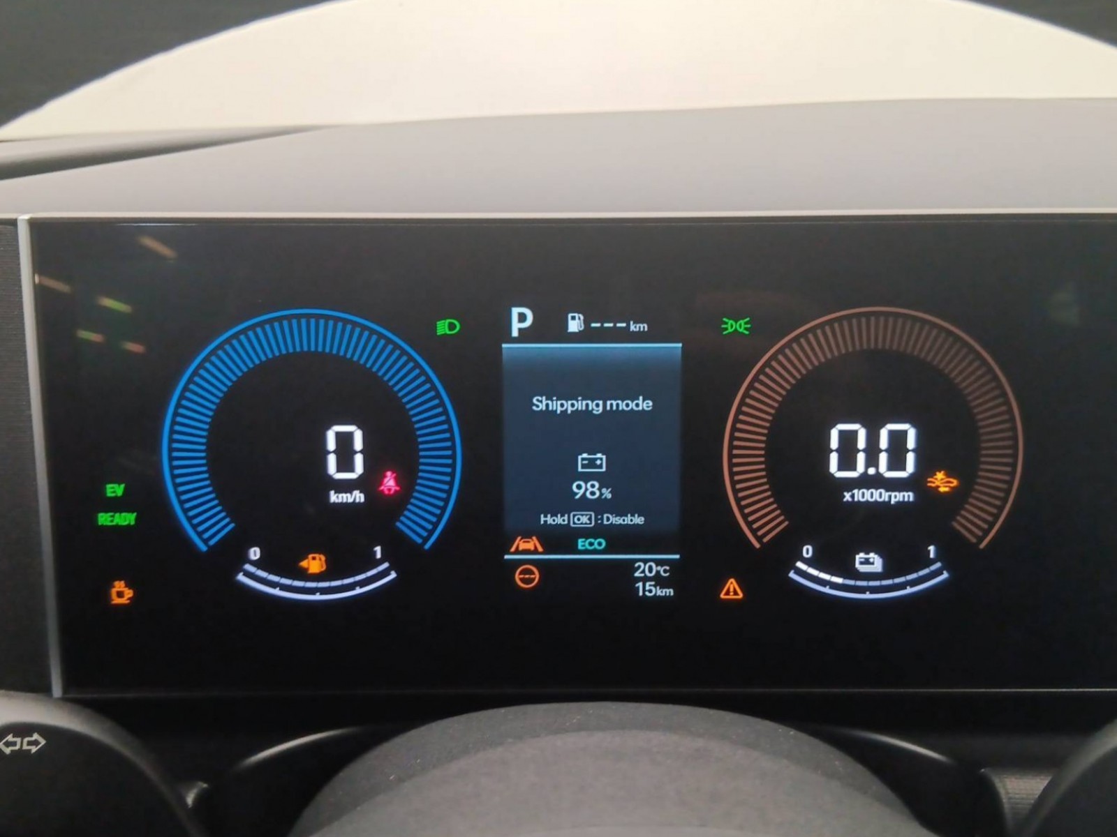 HYUNDAI - TUCSON - #410023 - 24