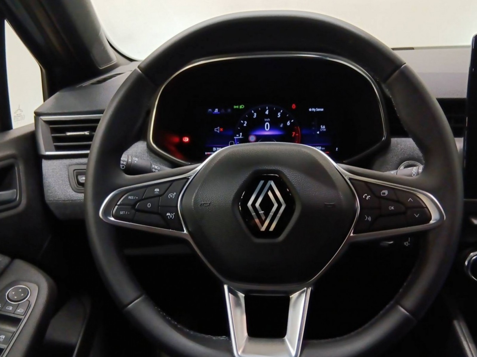 RENAULT - CLIO V - #370448 - 18