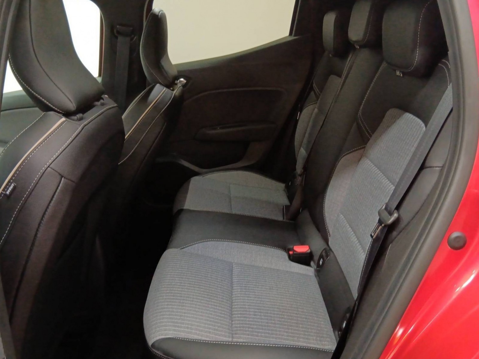 RENAULT - CLIO V - #370459 - 8