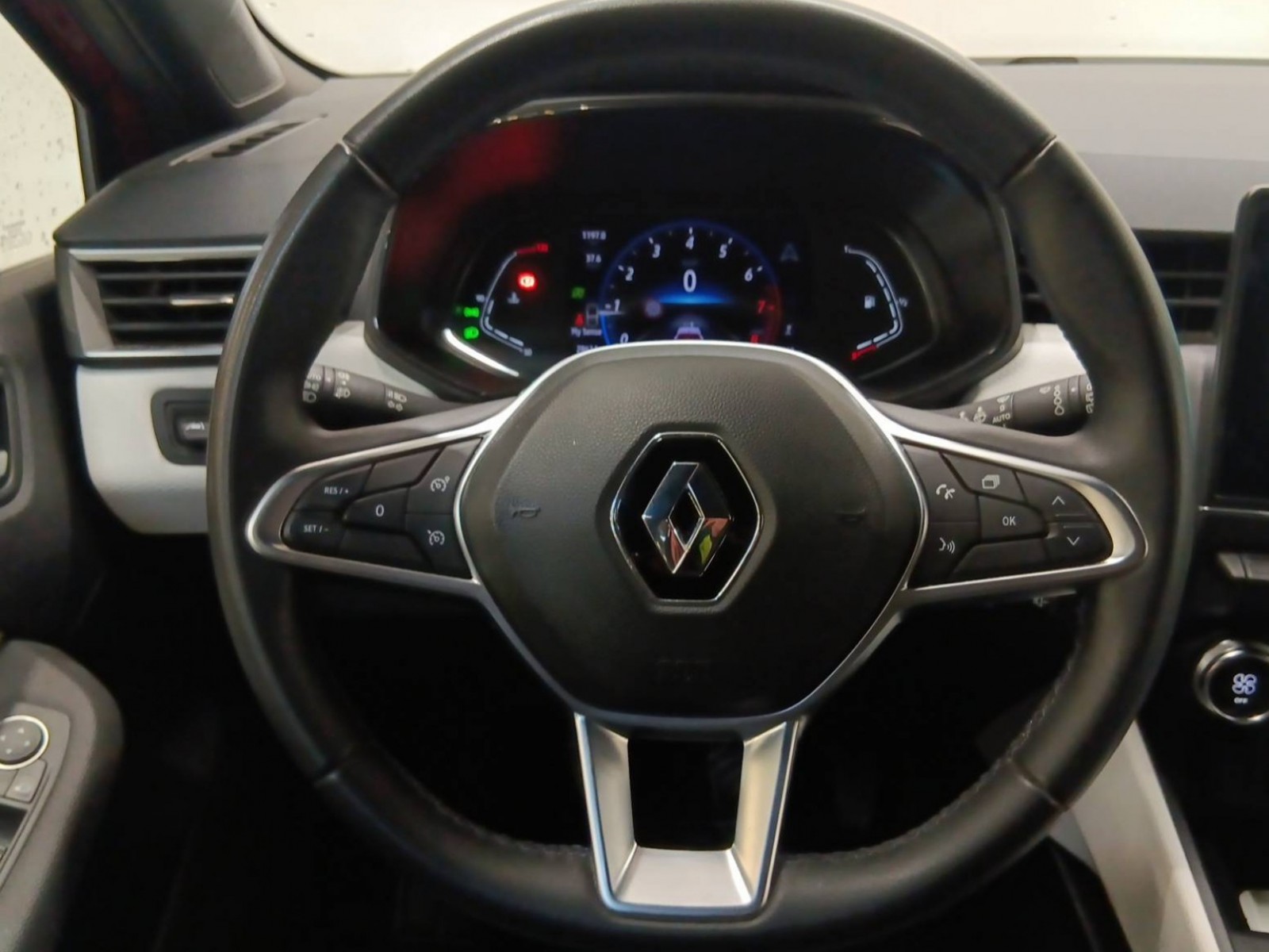 RENAULT - CLIO V - #333701 - 27