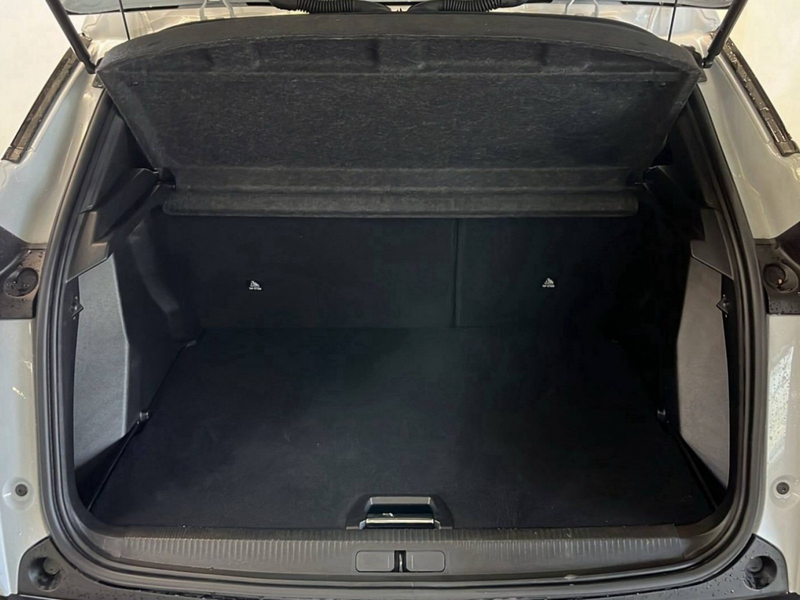 PEUGEOT - 2008 - #352175 - 25