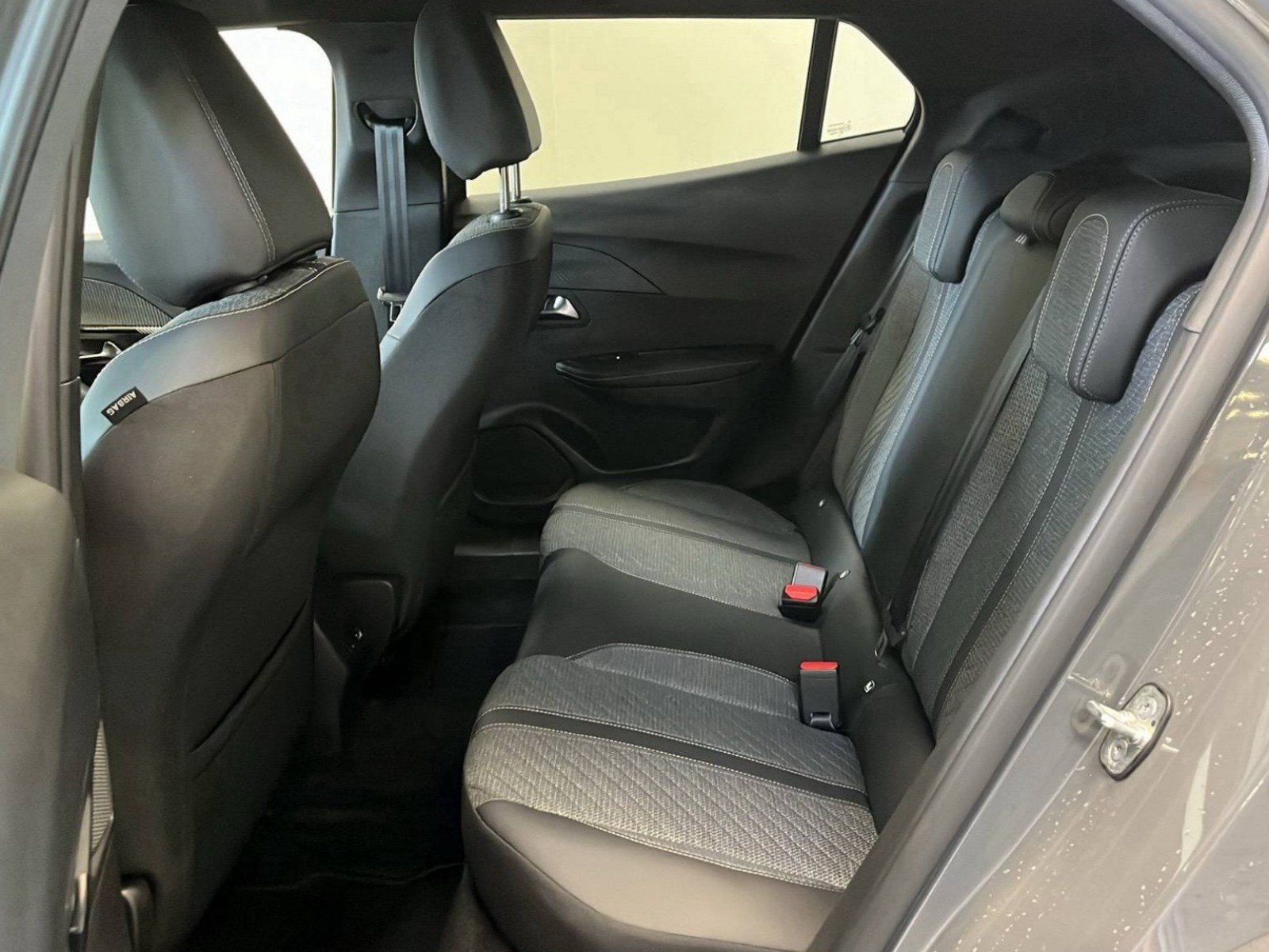 PEUGEOT - 2008 - #352180 - 29