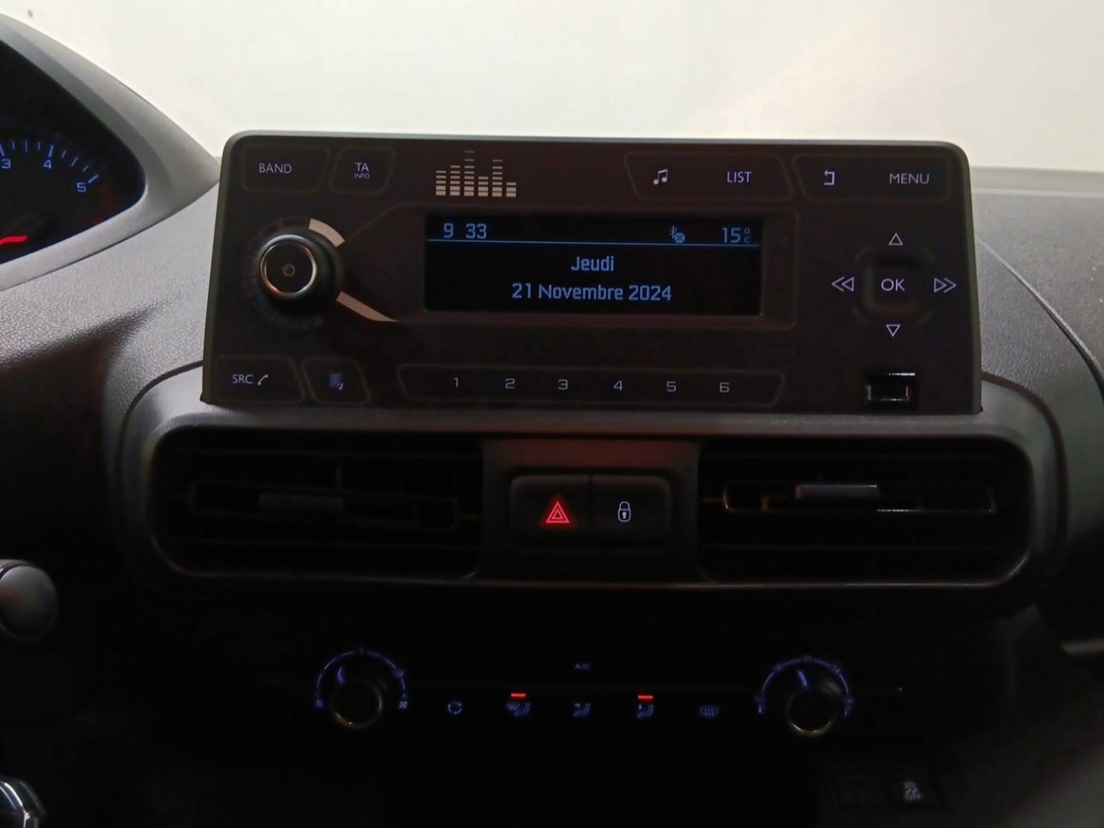PEUGEOT - RIFTER - #408933 - 28