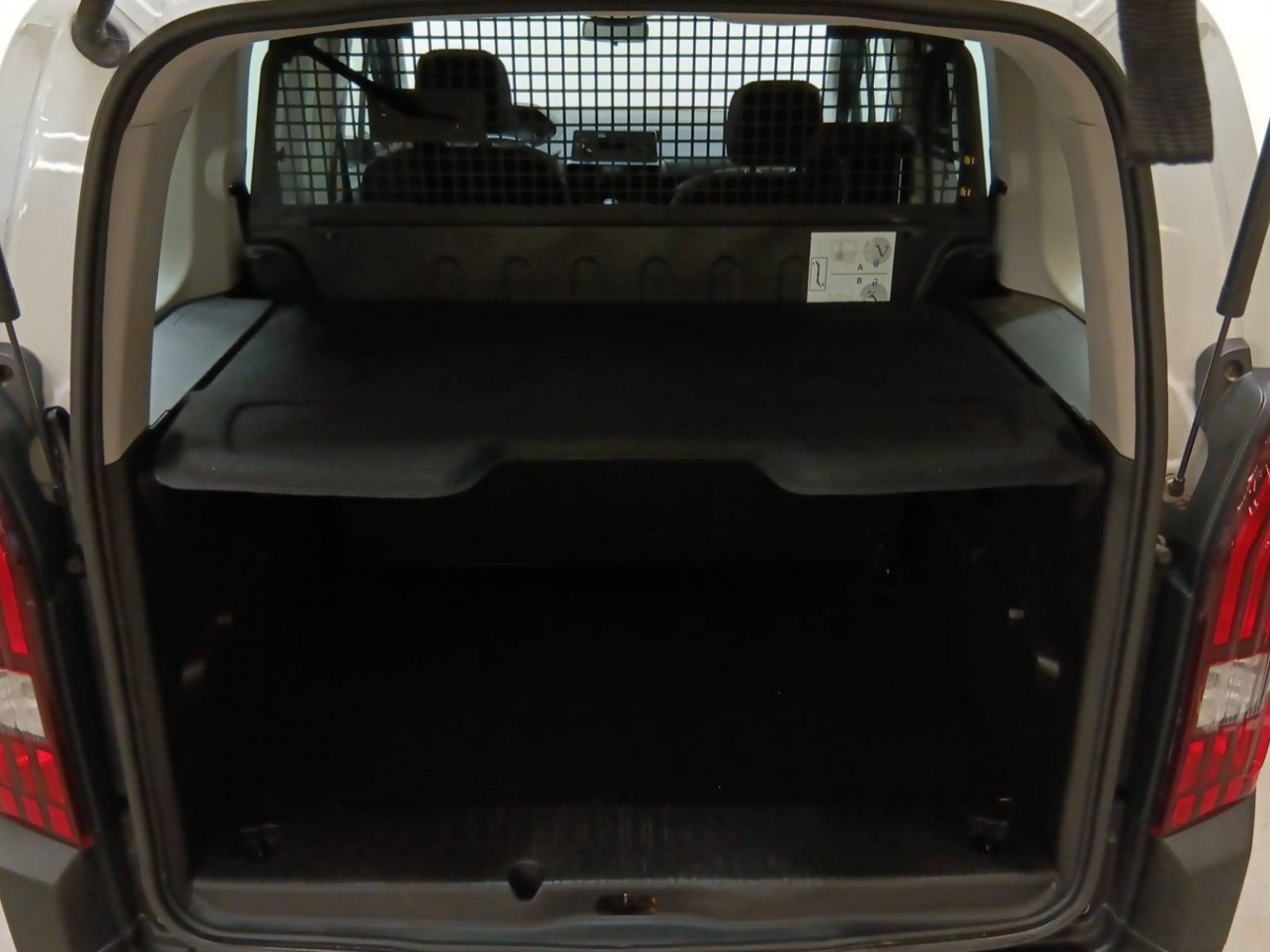 PEUGEOT - RIFTER - #408933 - 30