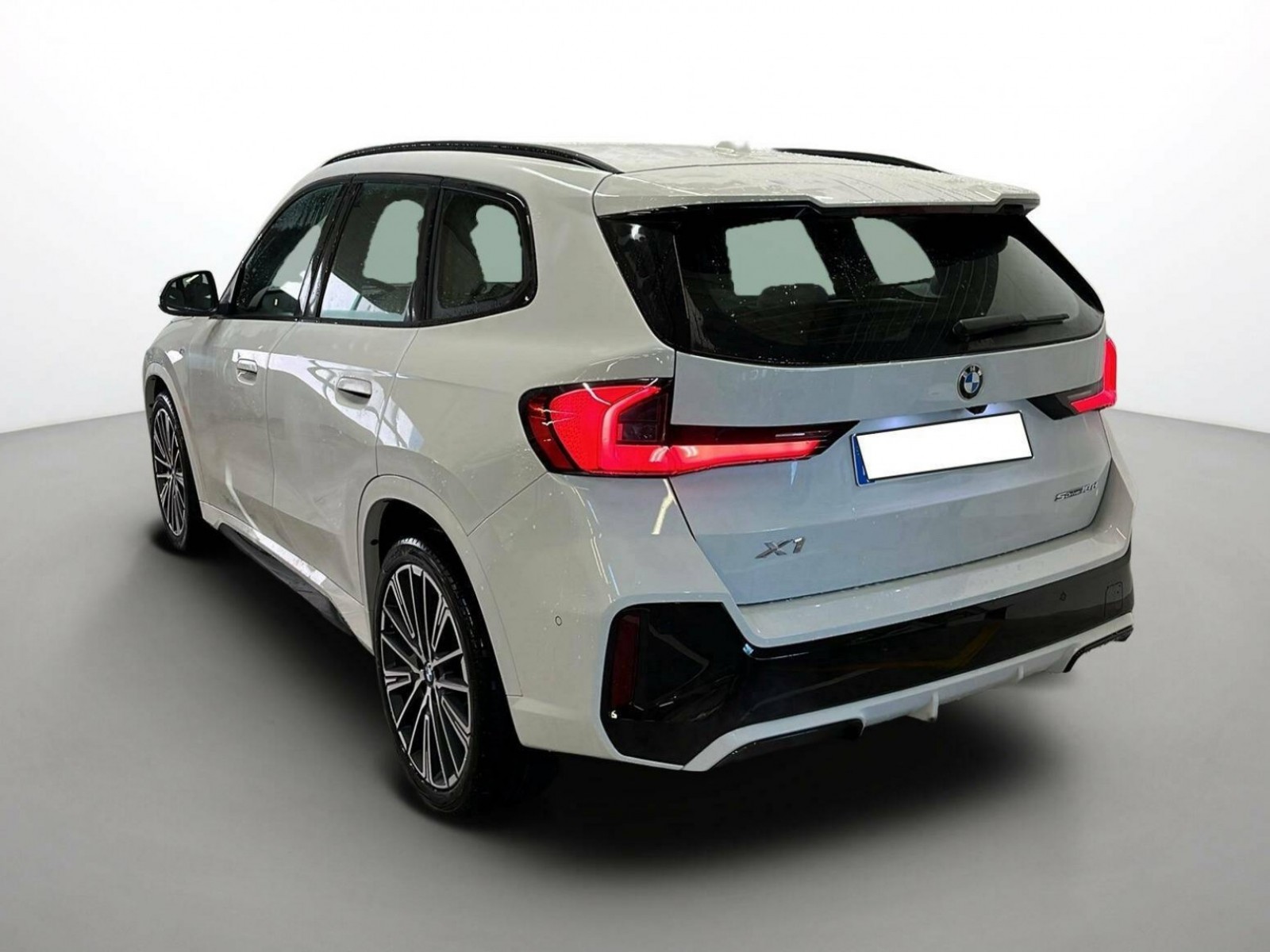 BMW - X1 U11 - #331119 - 21