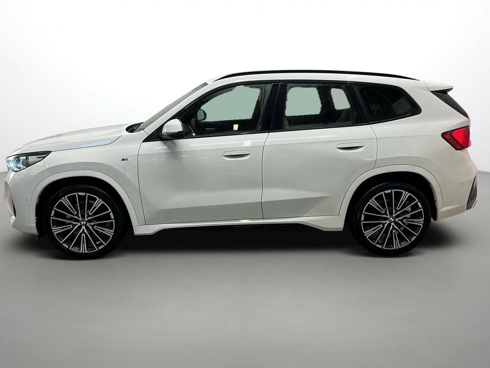 BMW - X1 U11 - #331119 - 16