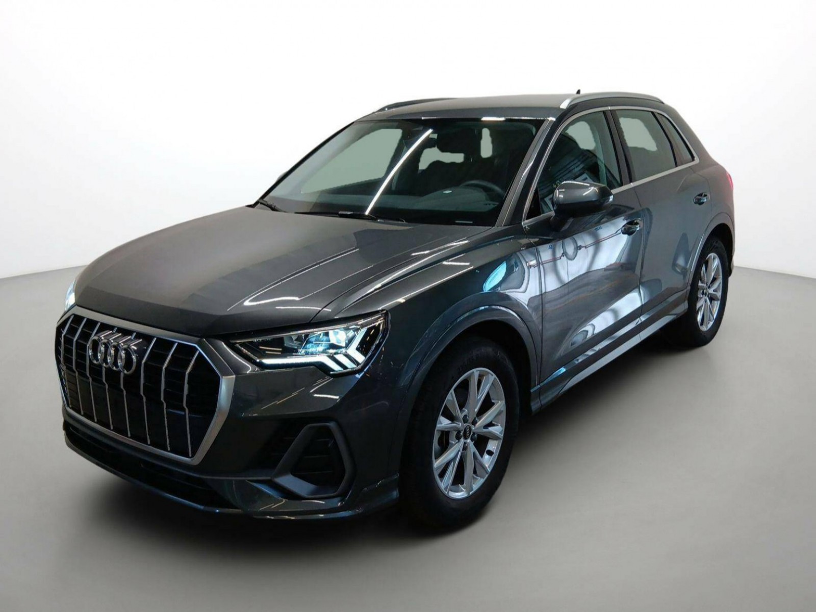 AUDI - Q3 - #198624 - 17