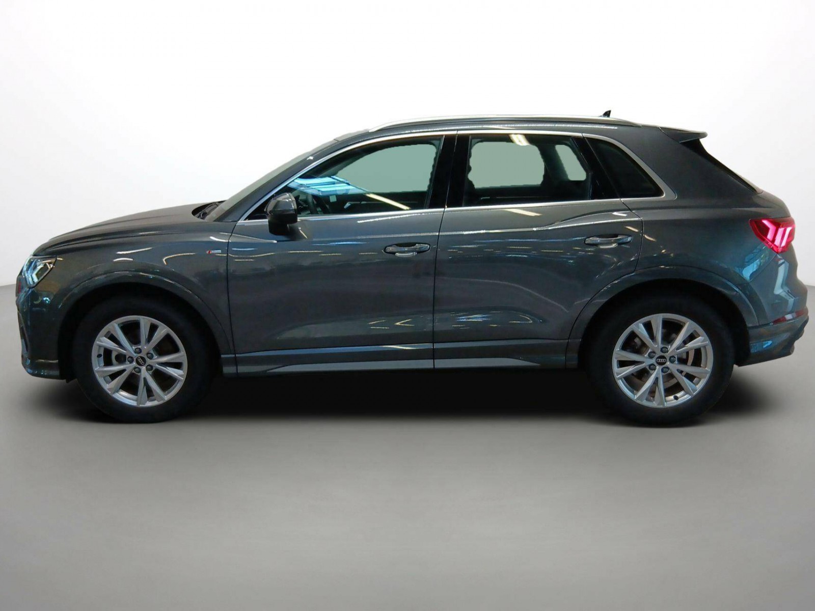 AUDI - Q3 - #198624 - 16