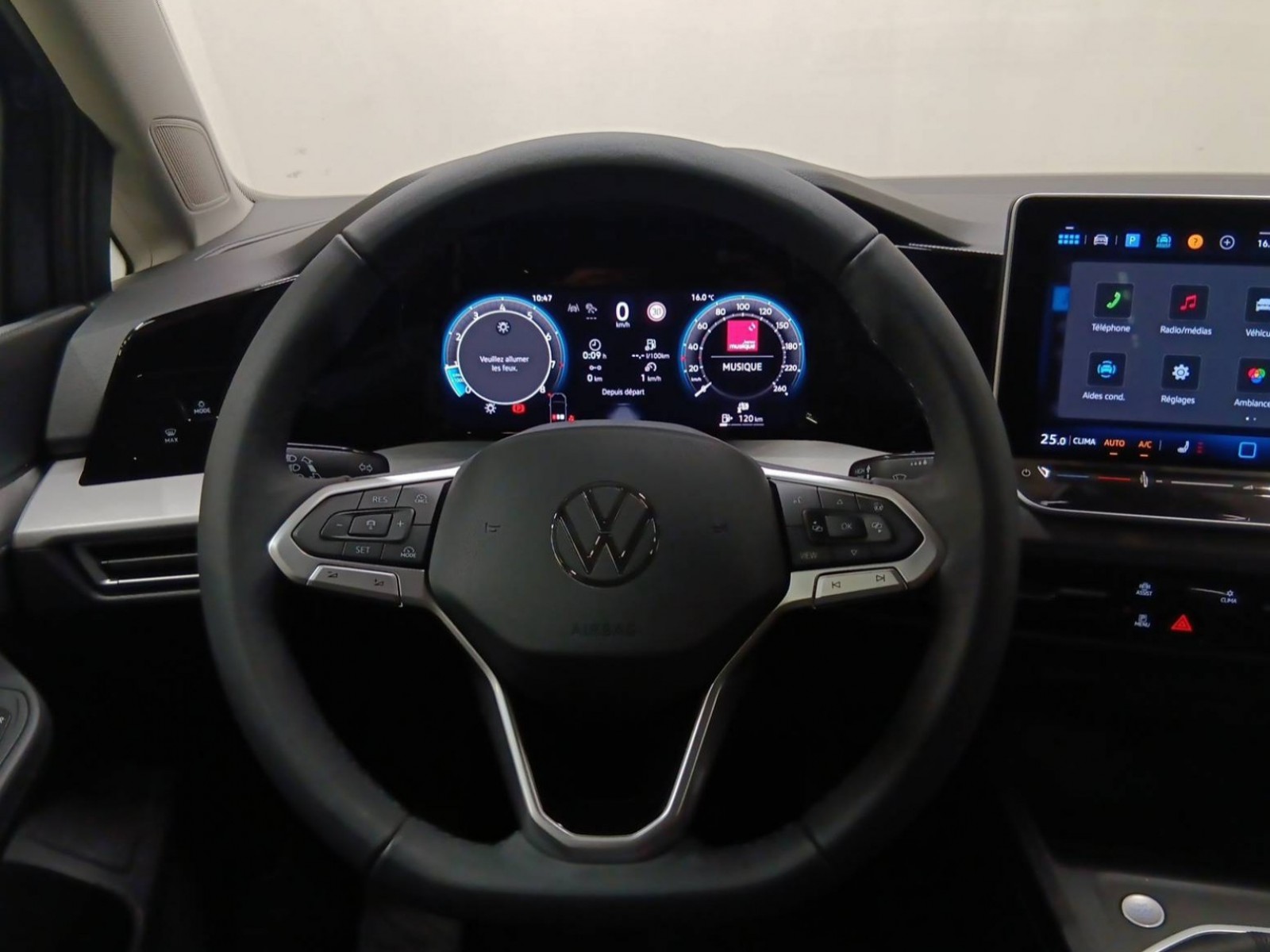 VOLKSWAGEN - GOLF - #361538 - 10