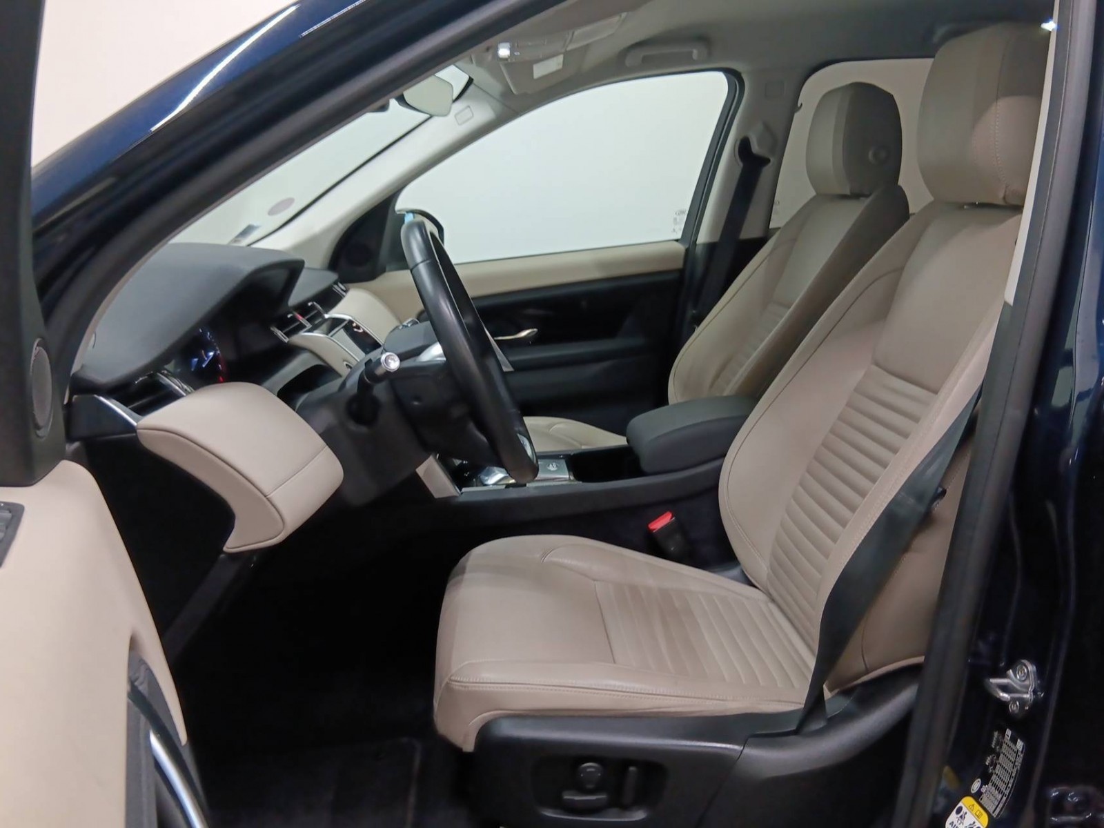 LAND ROVER - DISCOVERY SPORT - #402639 - 7