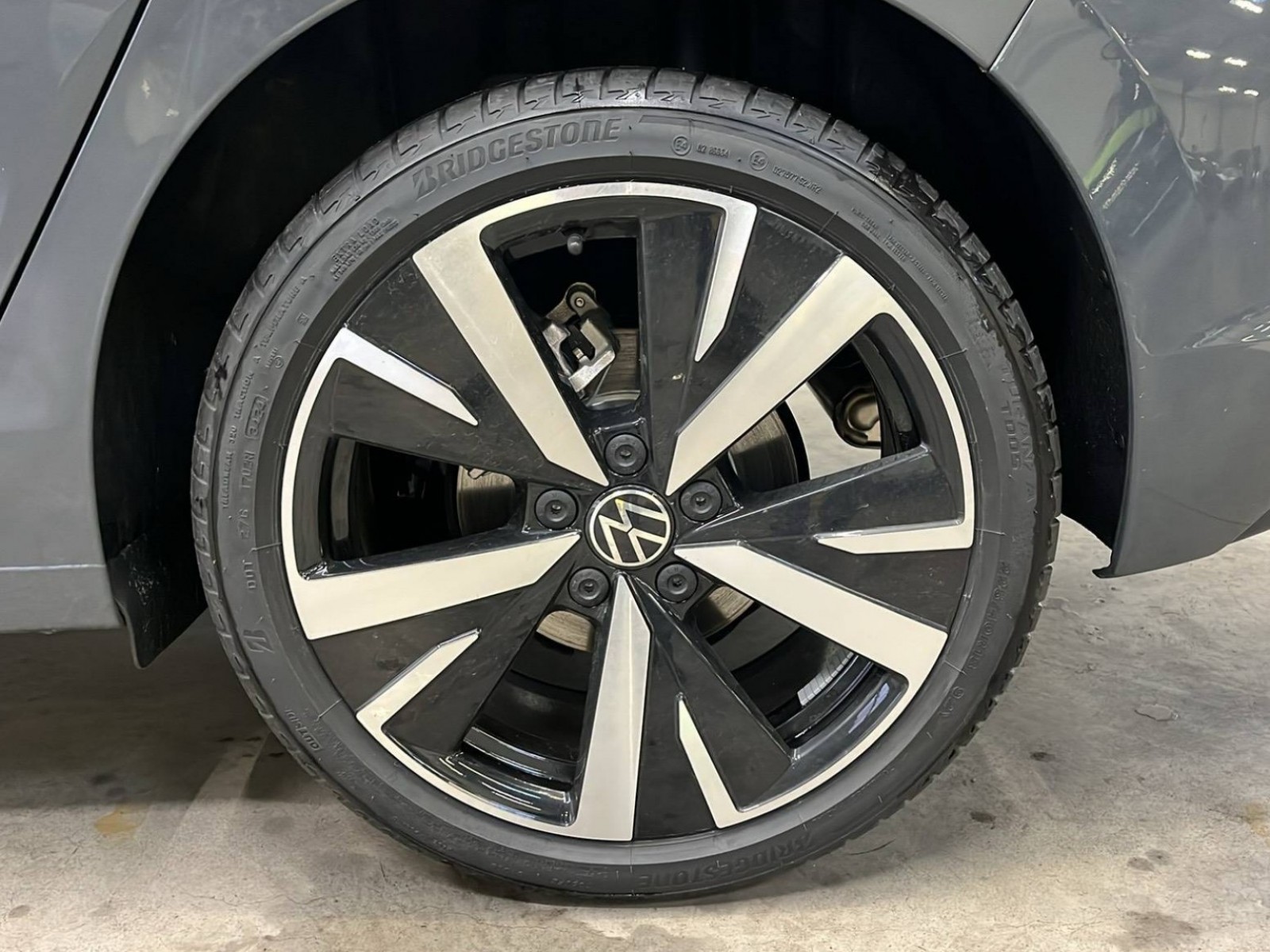 VOLKSWAGEN - GOLF - #361537 - 19