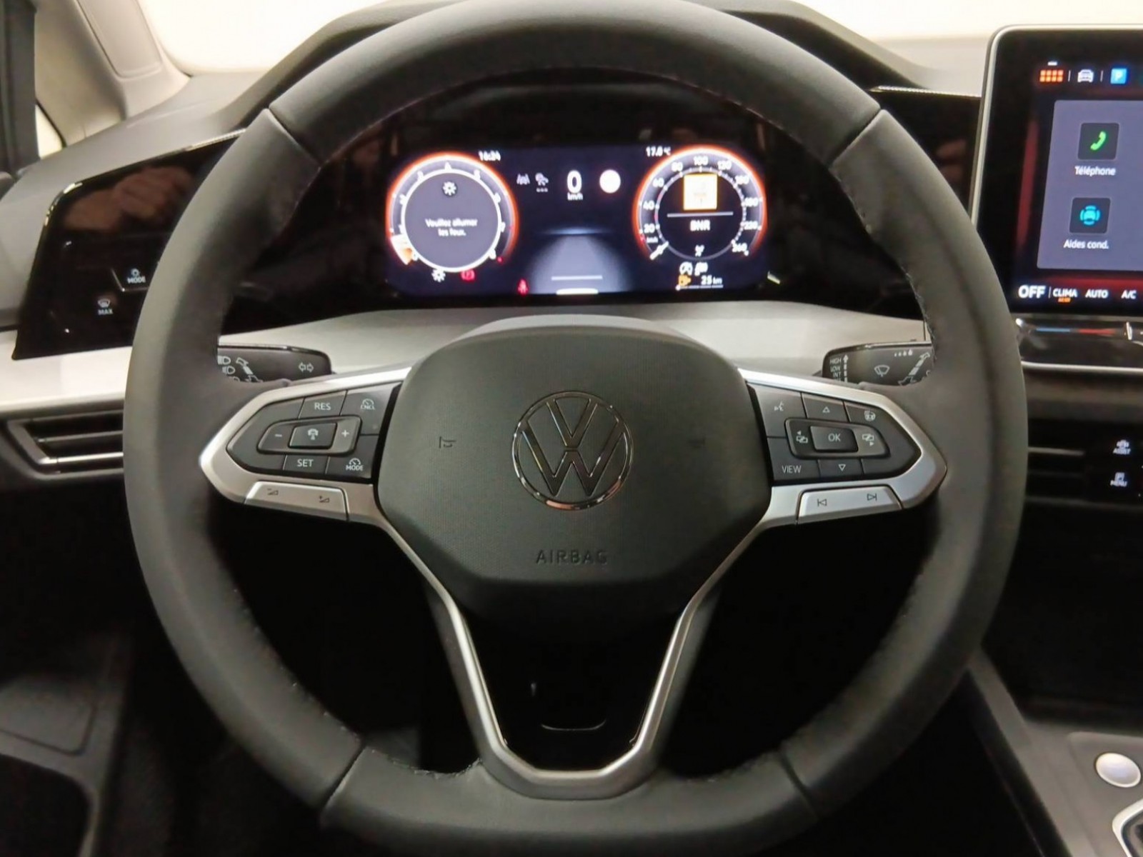 VOLKSWAGEN - GOLF NOUVELLE MY25 - #356828 - 27