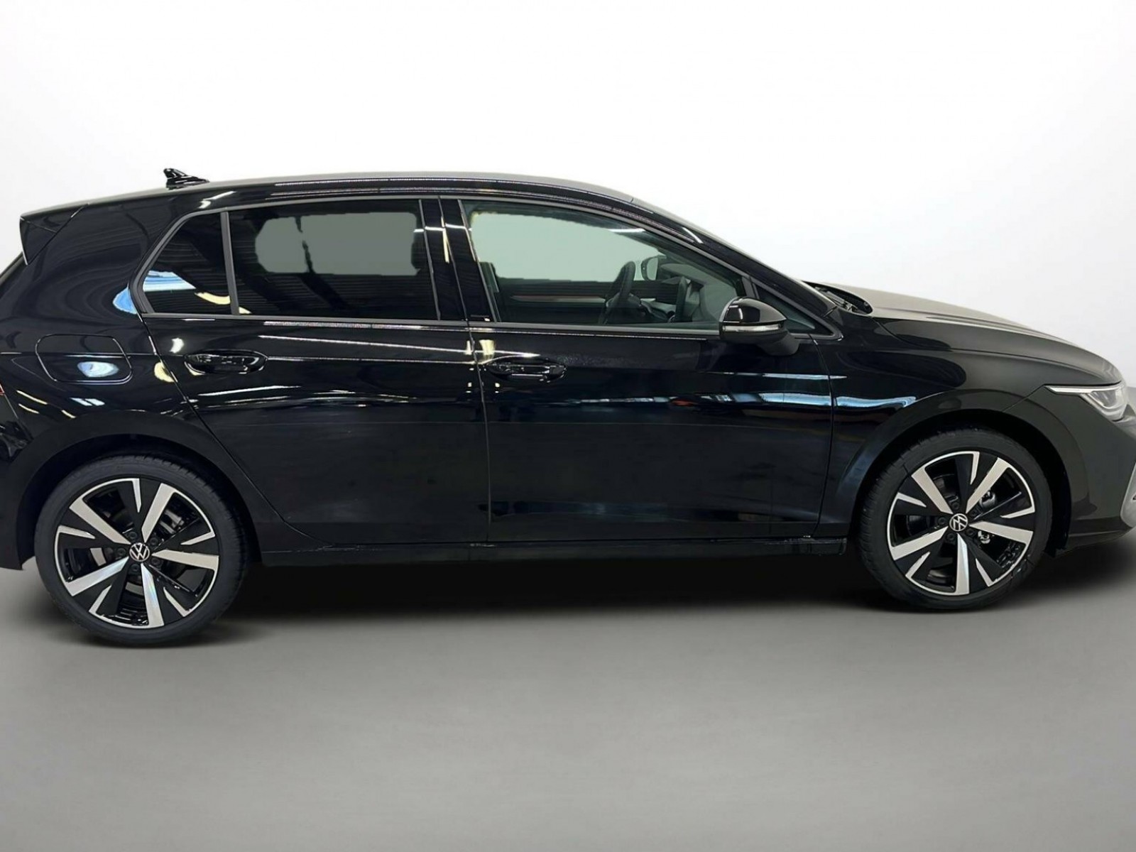 VOLKSWAGEN - GOLF NOUVELLE MY25 - #356828 - 32