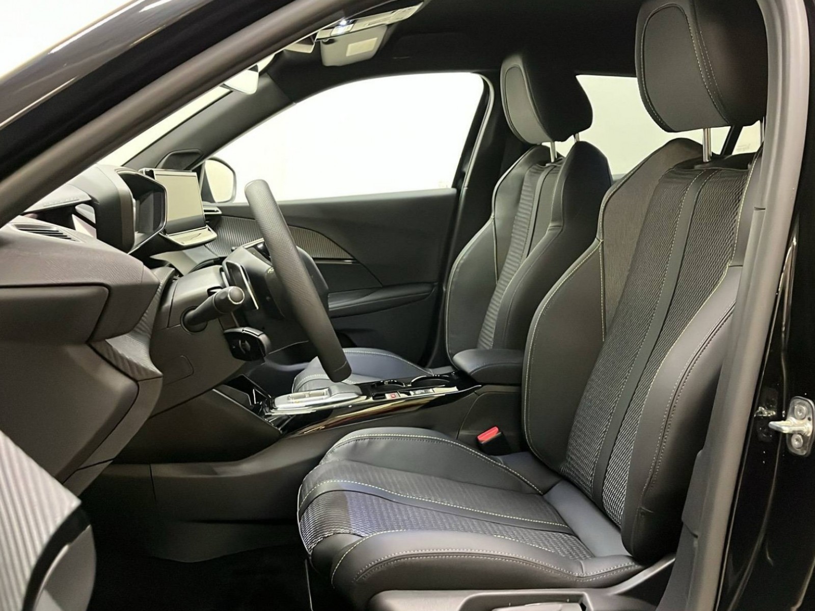 PEUGEOT - 2008 - #188371 - 33