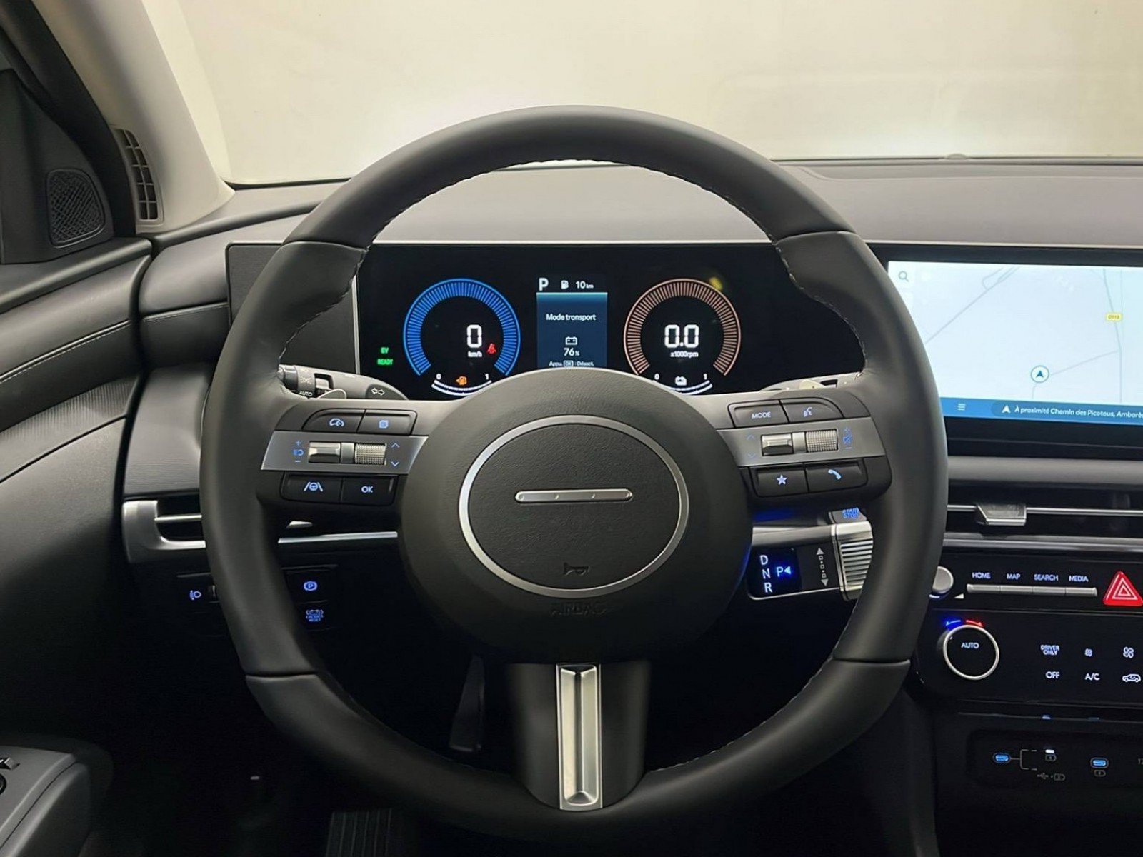 HYUNDAI - TUCSON - #410018 - 10