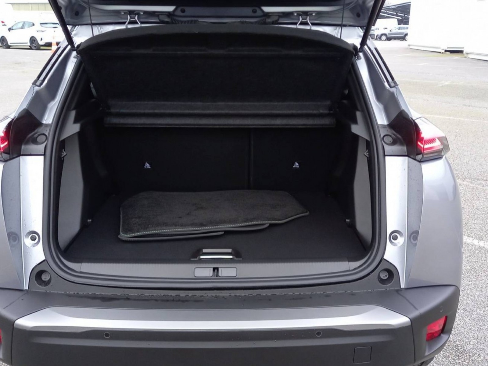 PEUGEOT - 2008 - #188396 - 12
