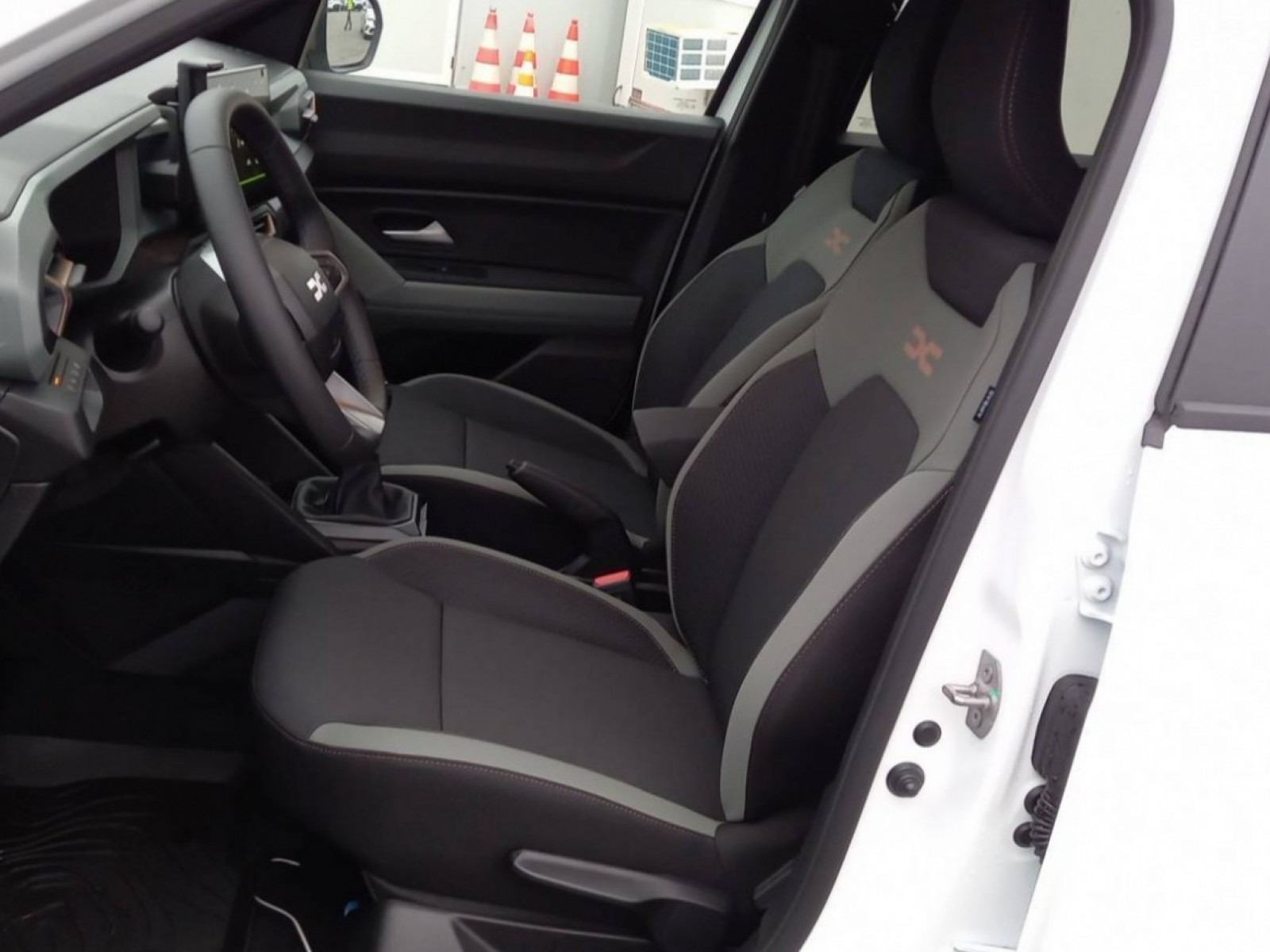 DACIA - DUSTER - #410660 - 23