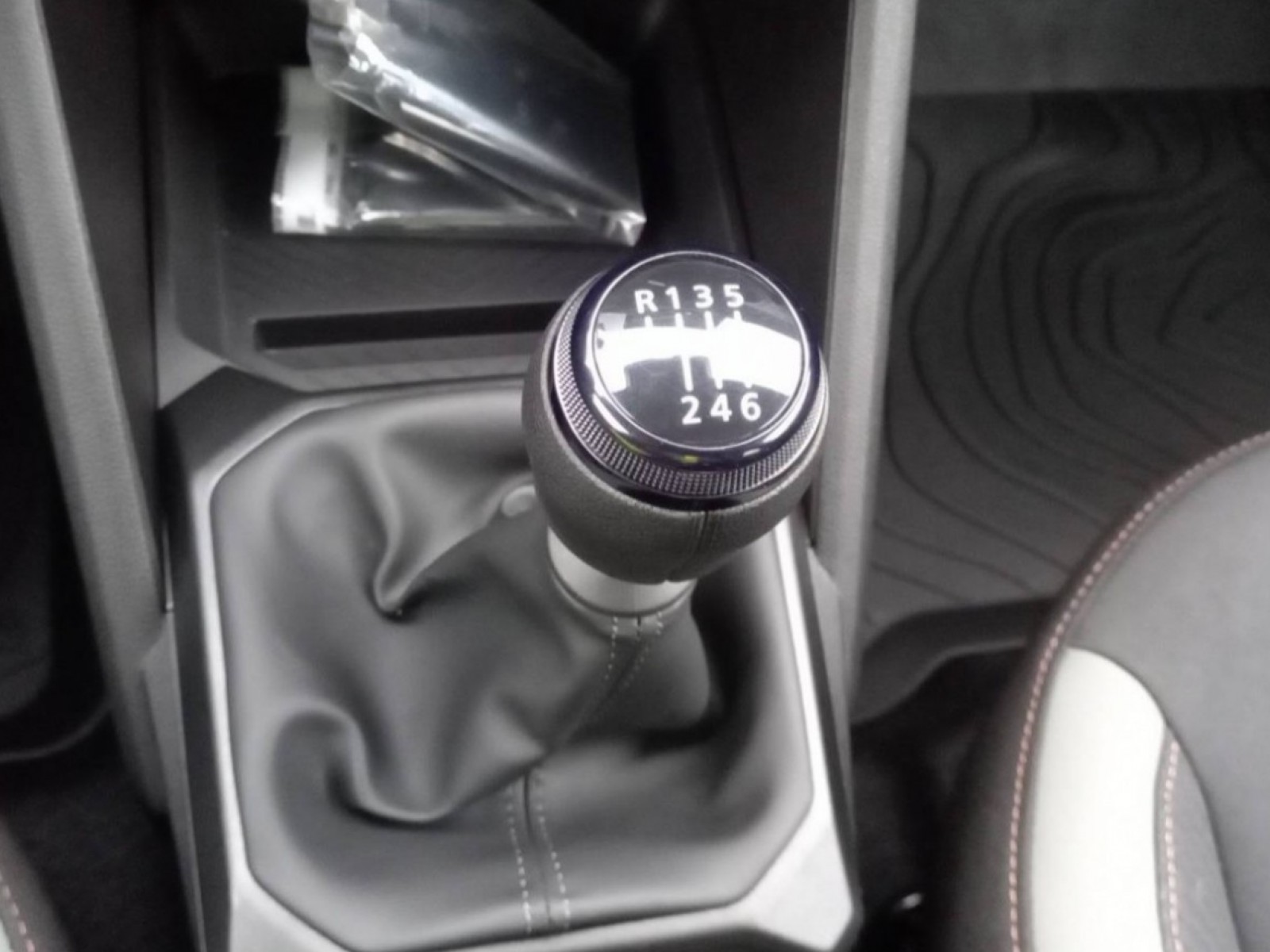 DACIA - DUSTER - #410660 - 33