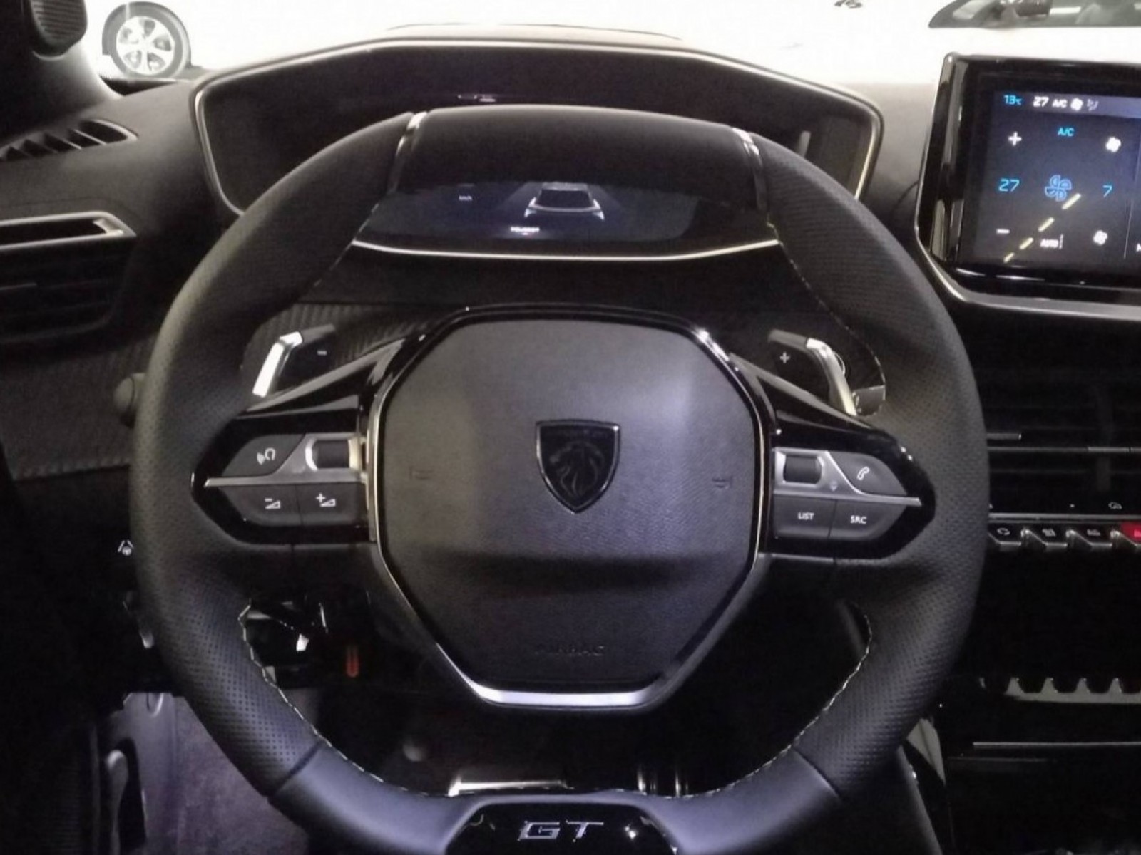 PEUGEOT - 2008 - #188348 - 38