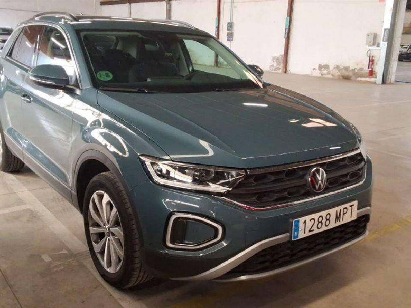 VOLKSWAGEN - T-ROC - #533136 - 1