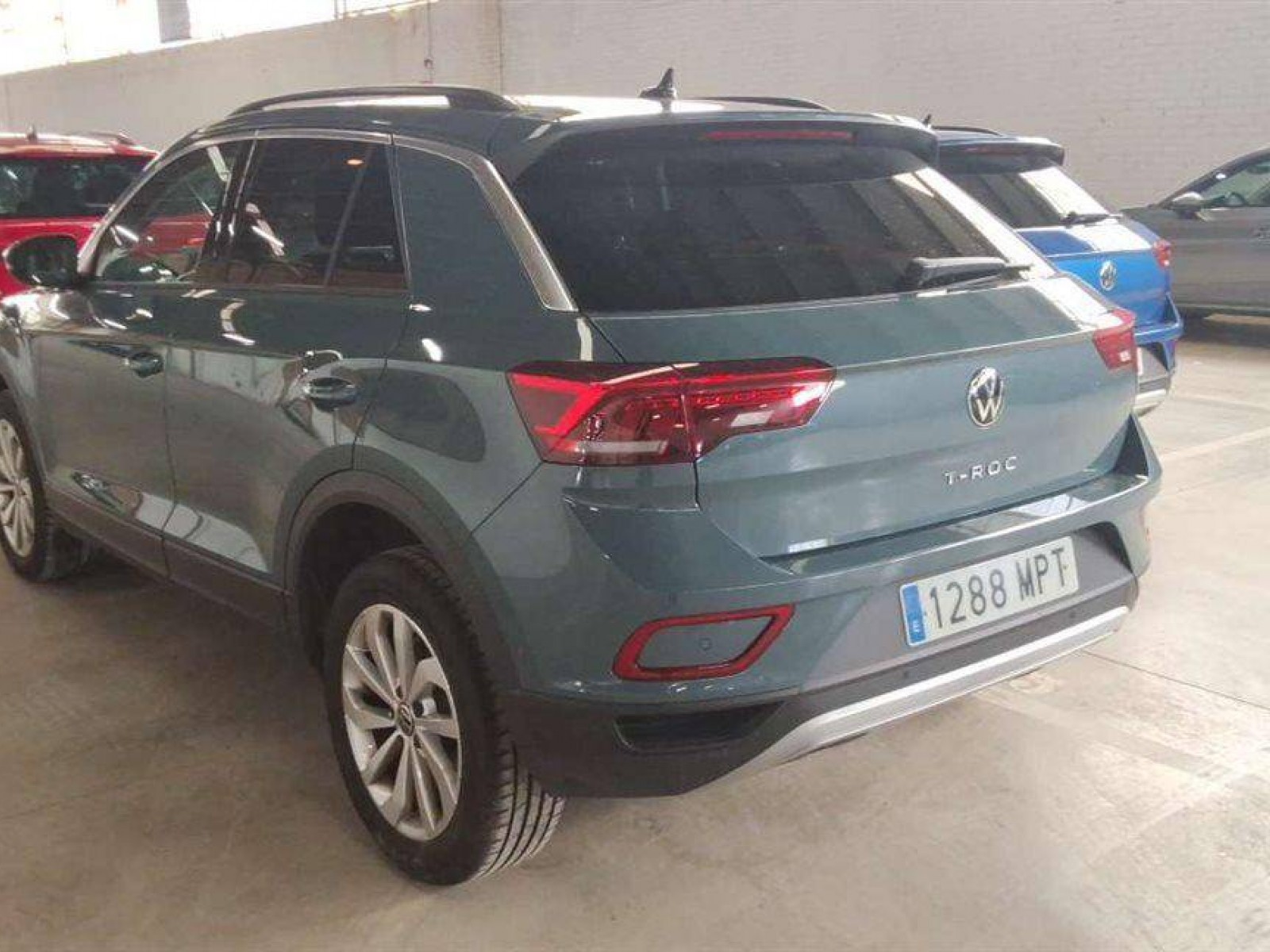 VOLKSWAGEN - T-ROC - #533136 - 4