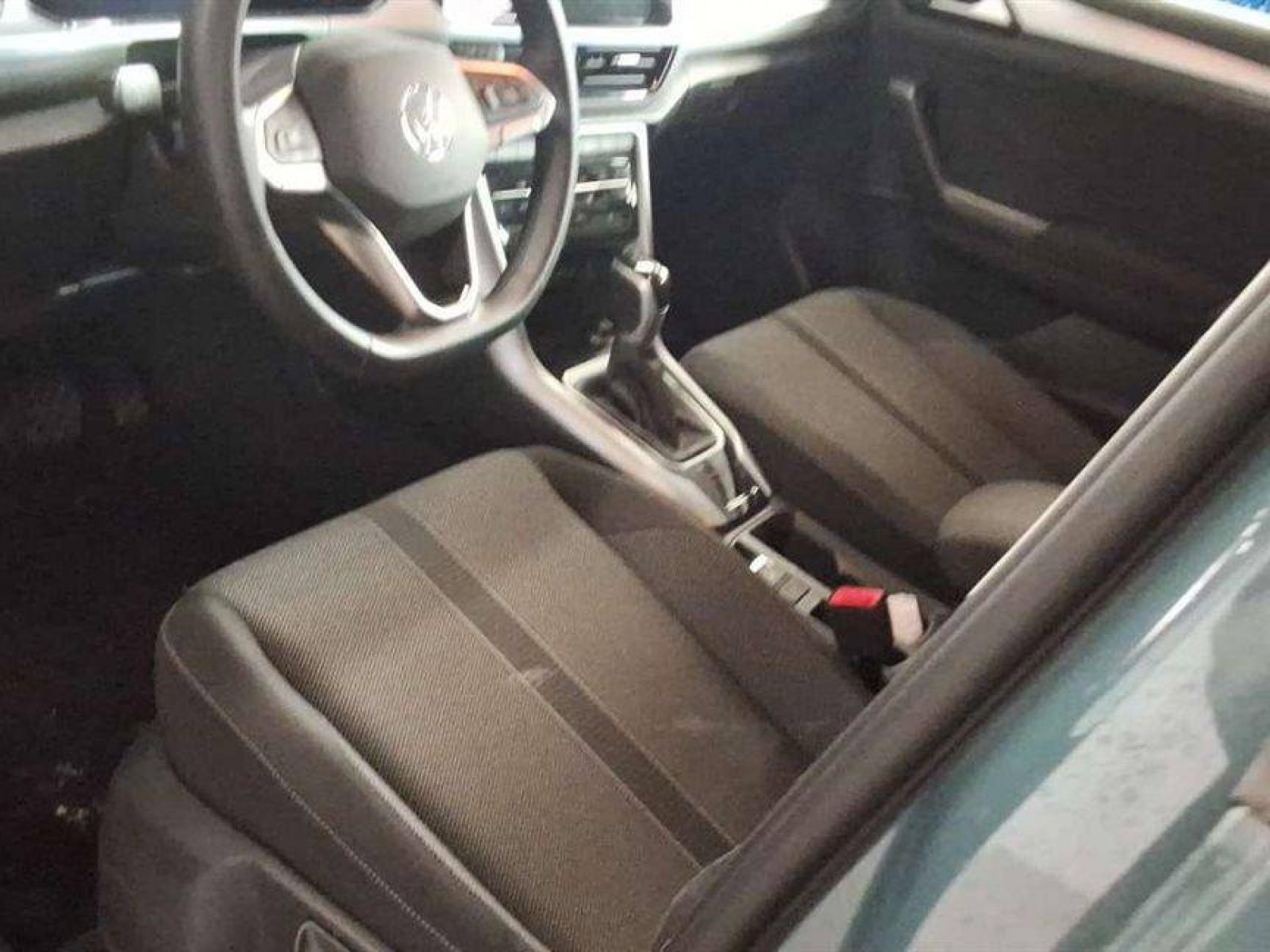 VOLKSWAGEN - T-ROC - #533136 - 5