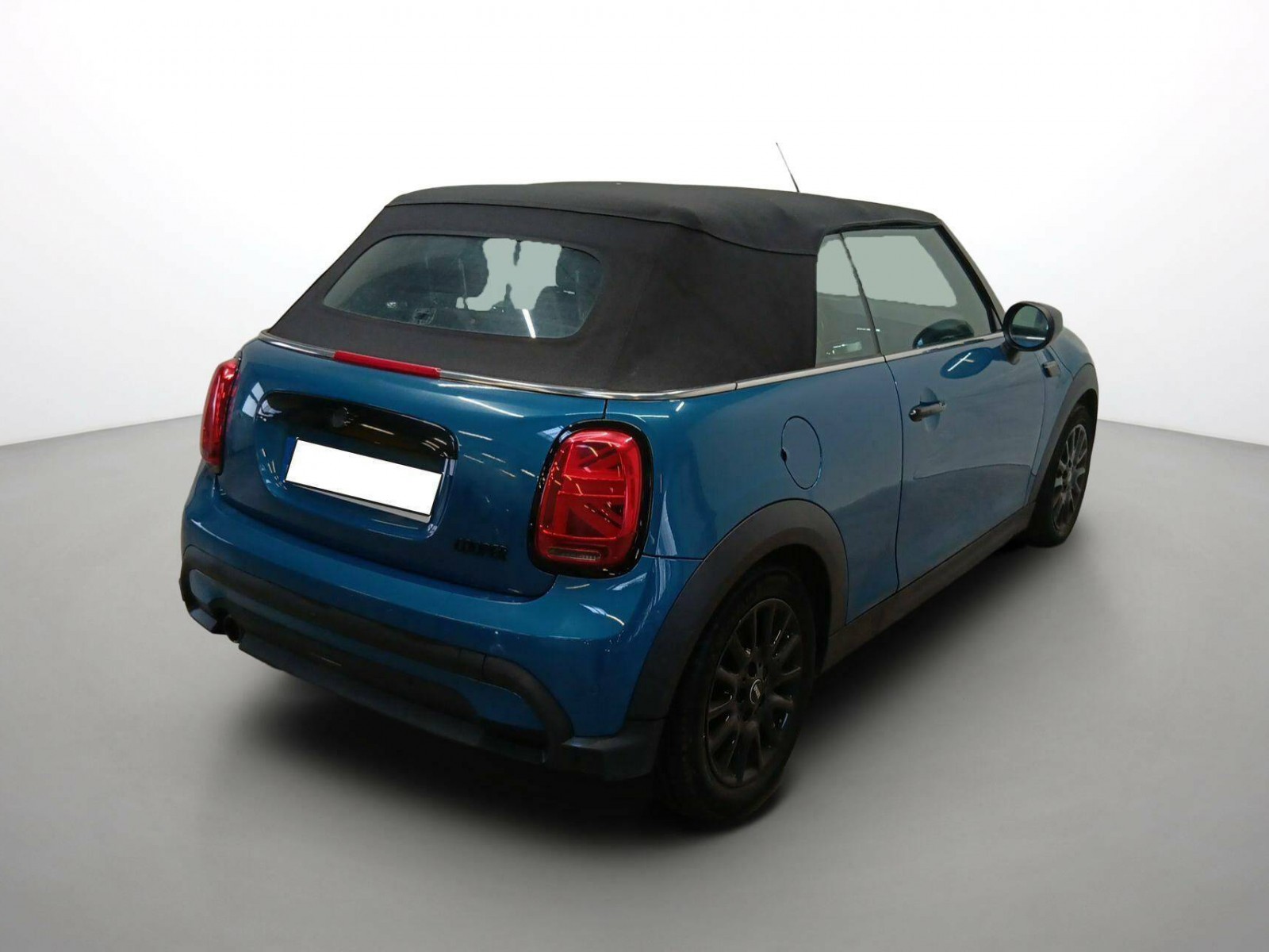 MINI - CABRIOLET F57 LCI II - #518629 - 3