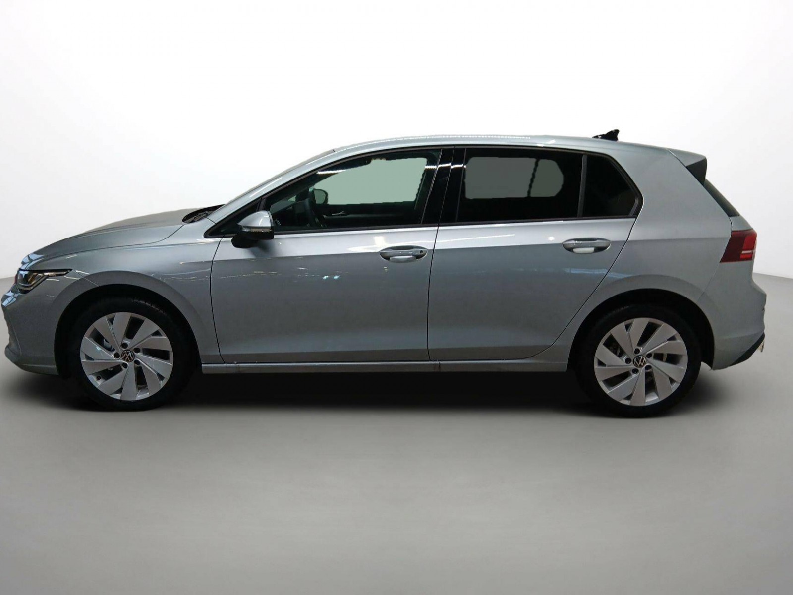 VOLKSWAGEN - GOLF - #302223 - 16