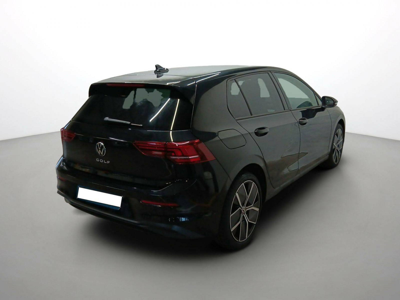 VOLKSWAGEN - GOLF - #302002 - 3