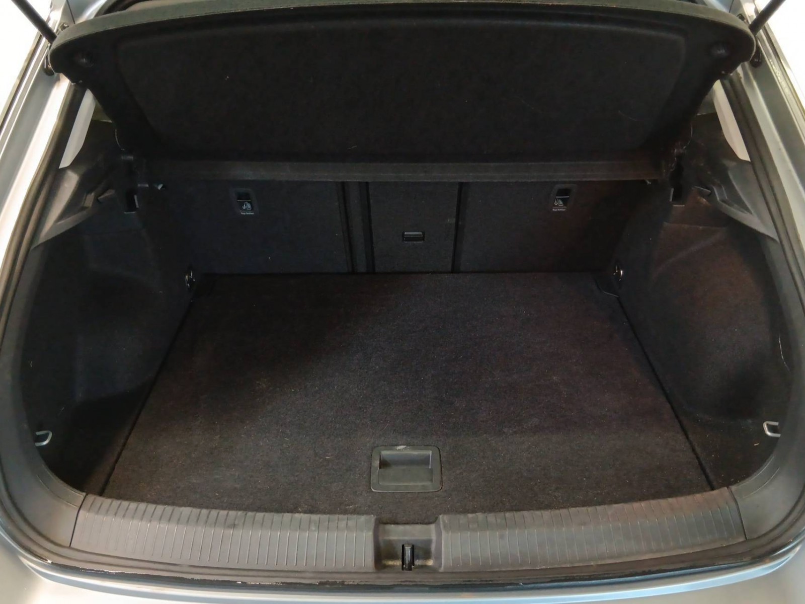 VOLKSWAGEN - T-ROC - #533039 - 12