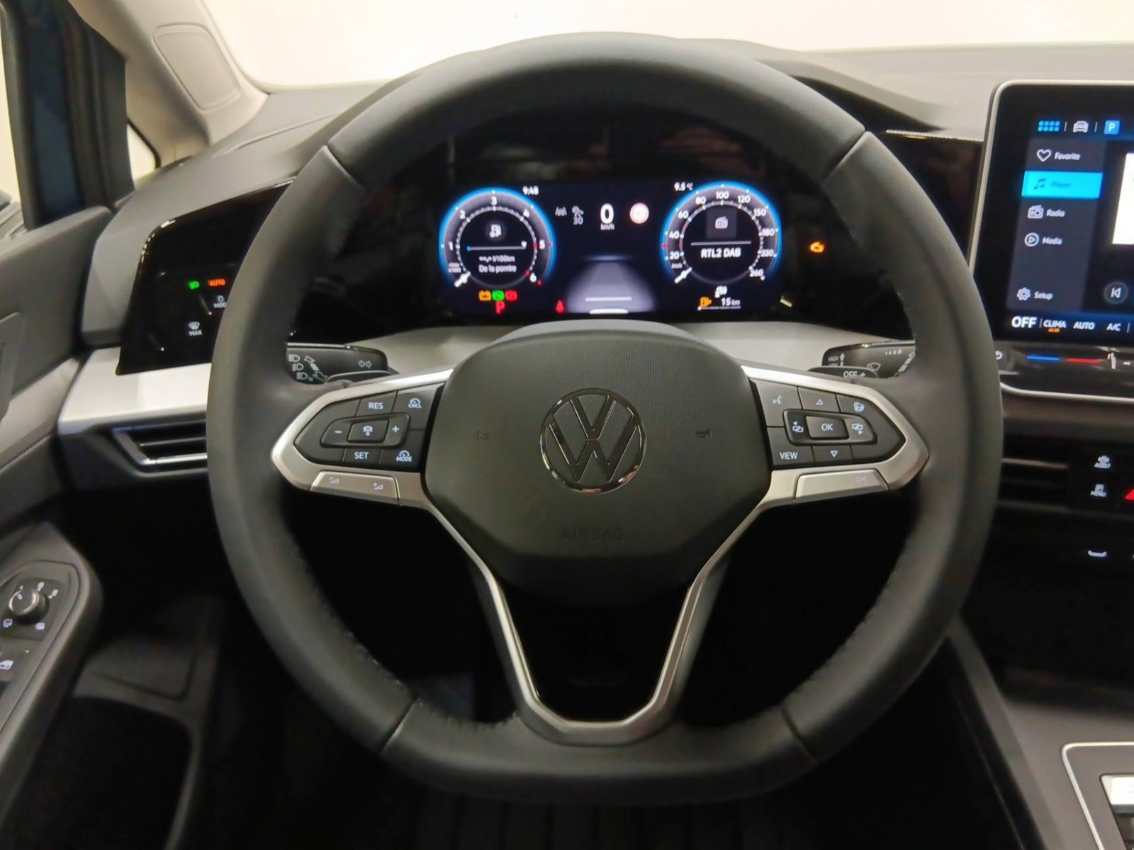 VOLKSWAGEN - GOLF - #294309 - 10