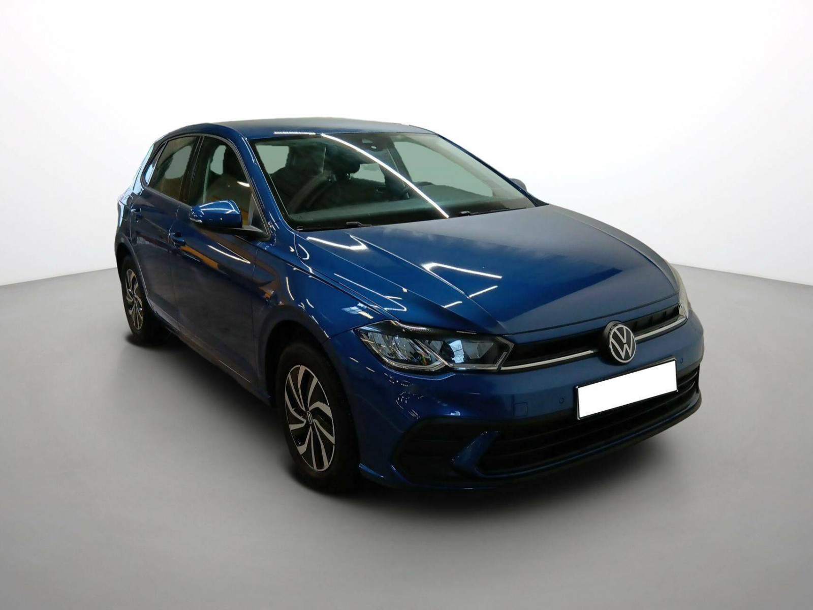 VOLKSWAGEN - POLO - #537926 - 1