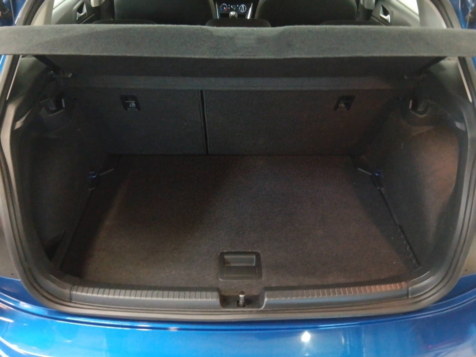 VOLKSWAGEN - POLO - #537930 - 12