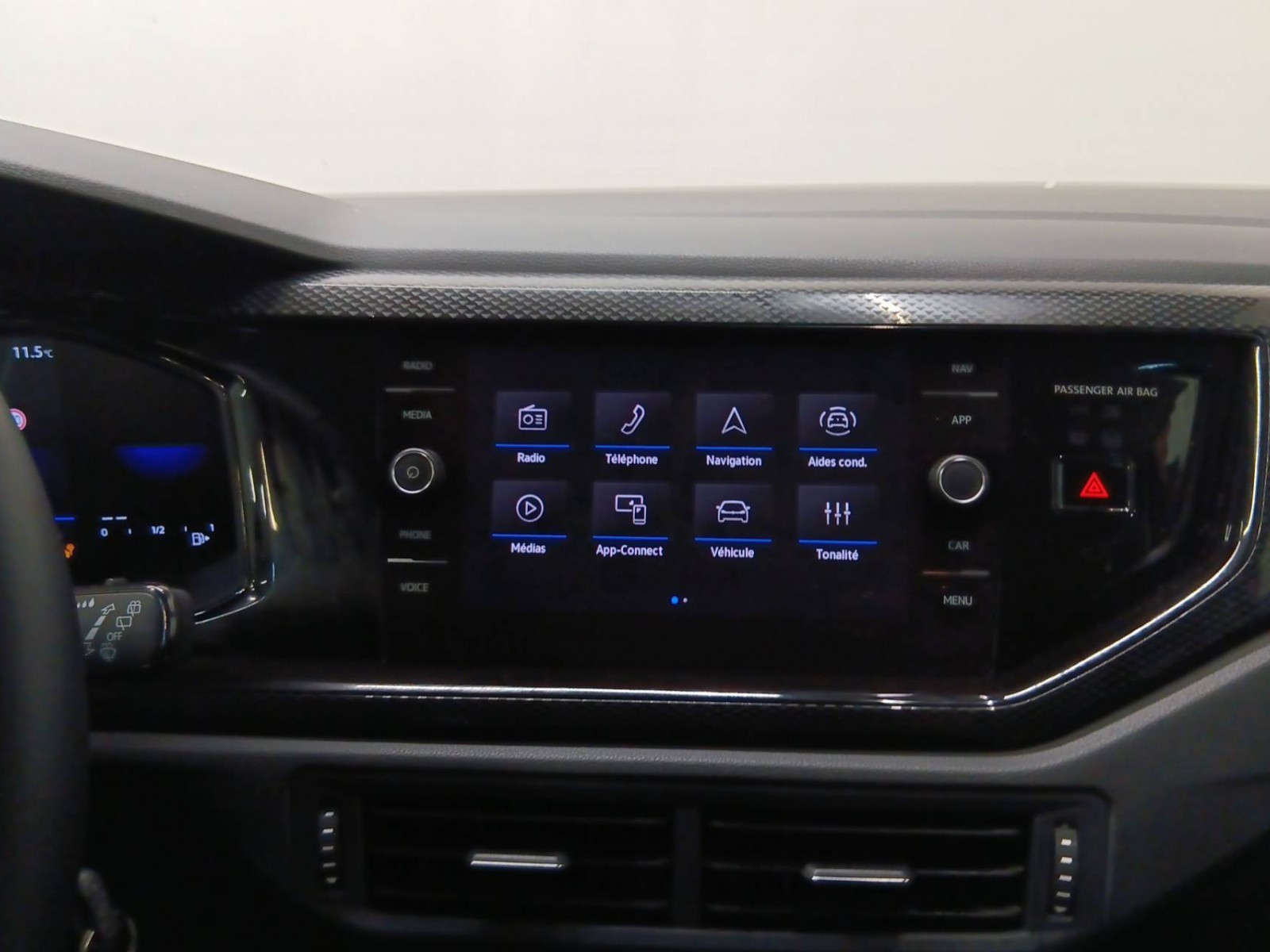 VOLKSWAGEN - POLO - #537932 - 11