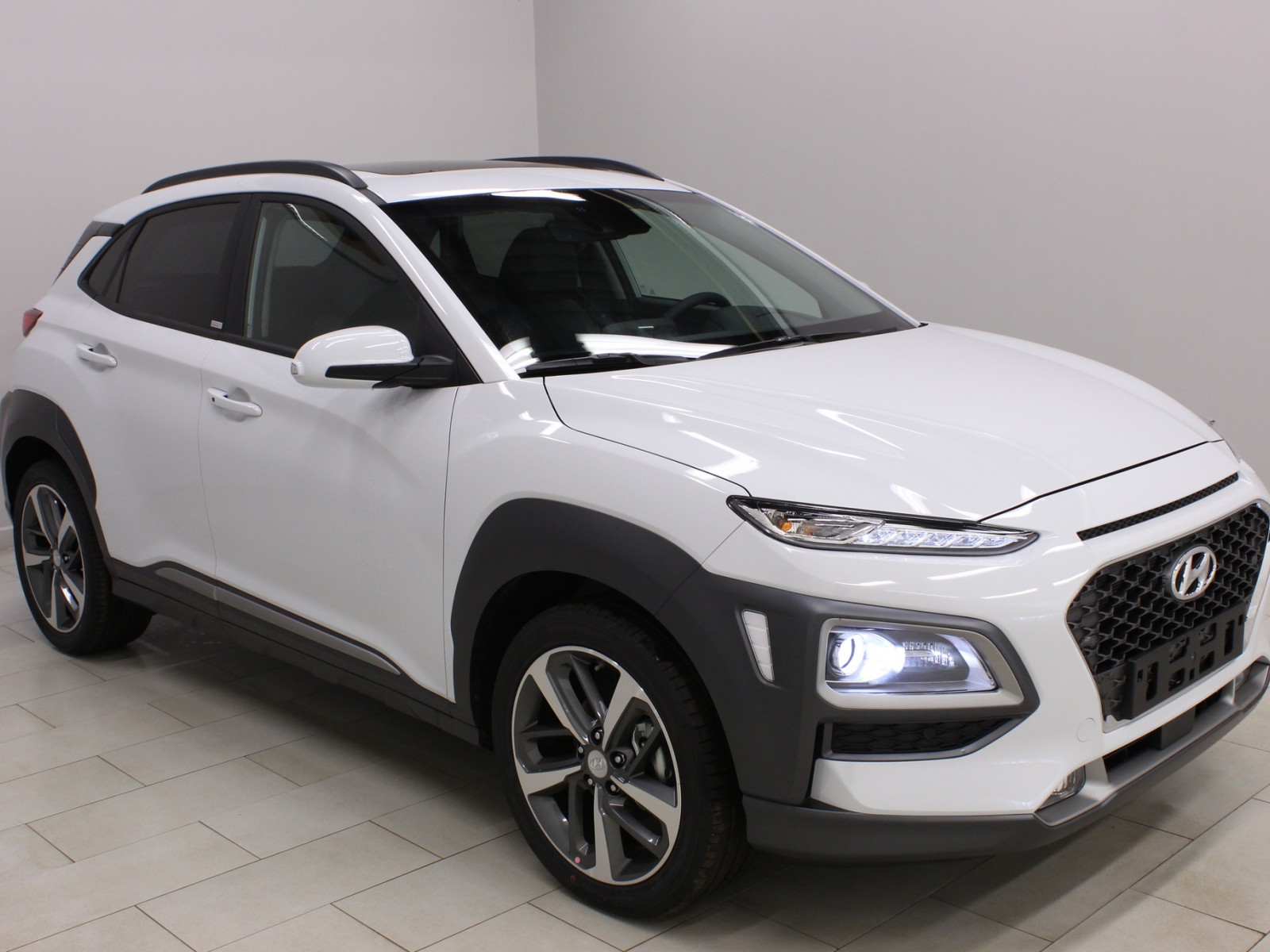 HYUNDAI - KONA - #144300 - 0