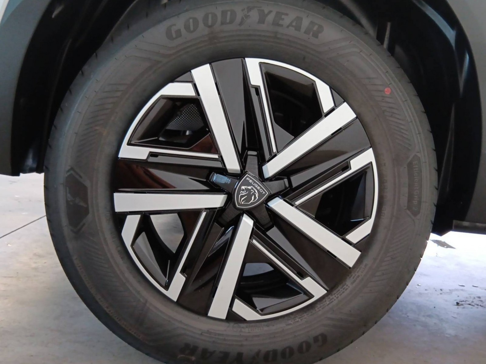 PEUGEOT - 2008 - #200320 - 8