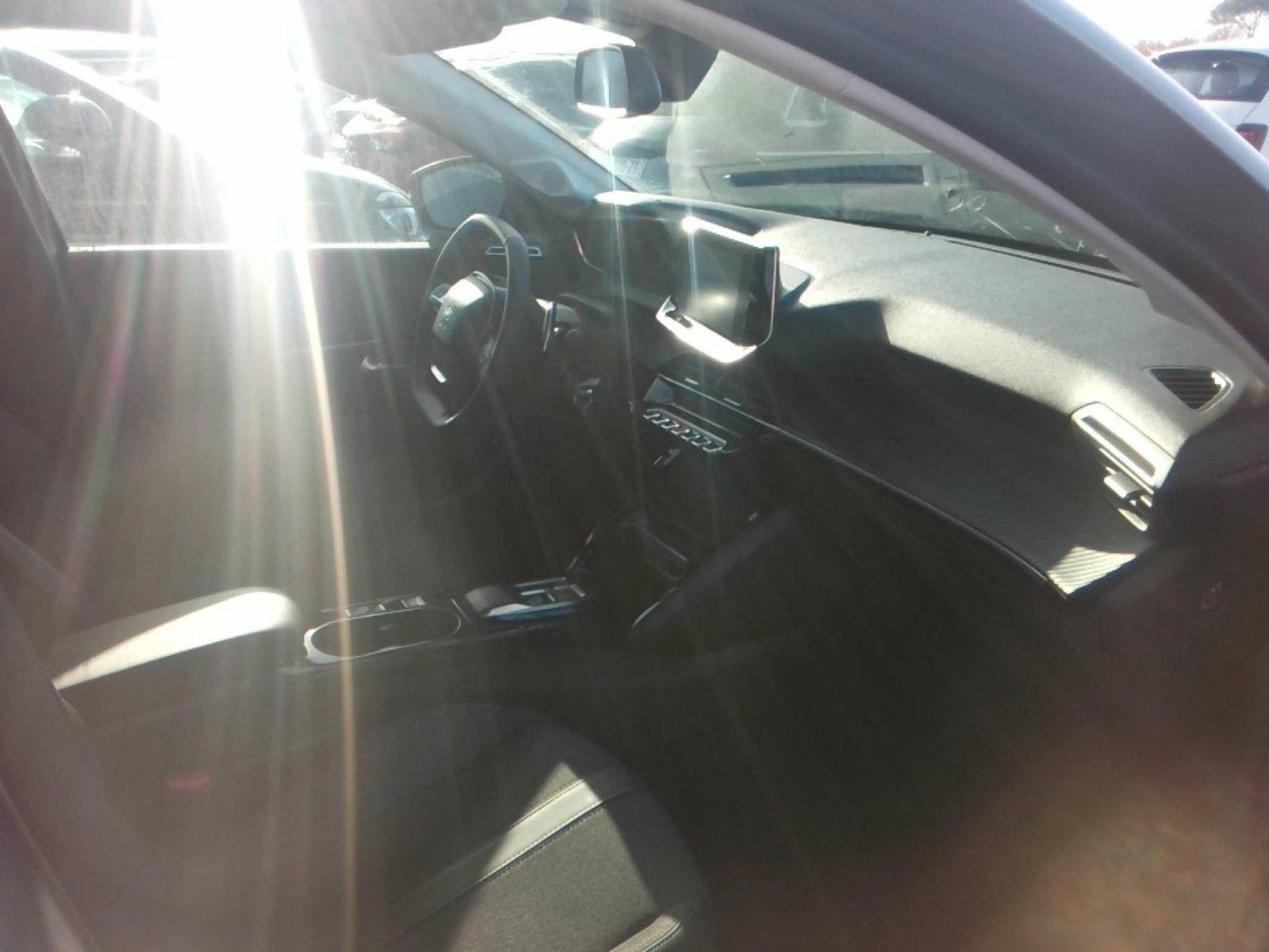 PEUGEOT - 208 - #547067 - 1