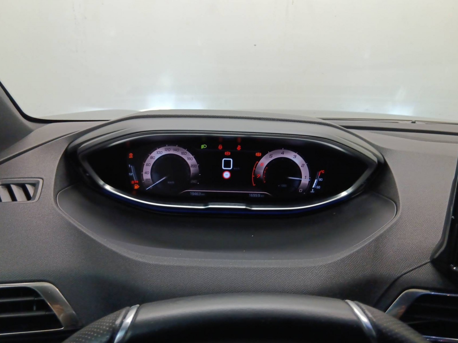 PEUGEOT - 5008 - #201227 - 4