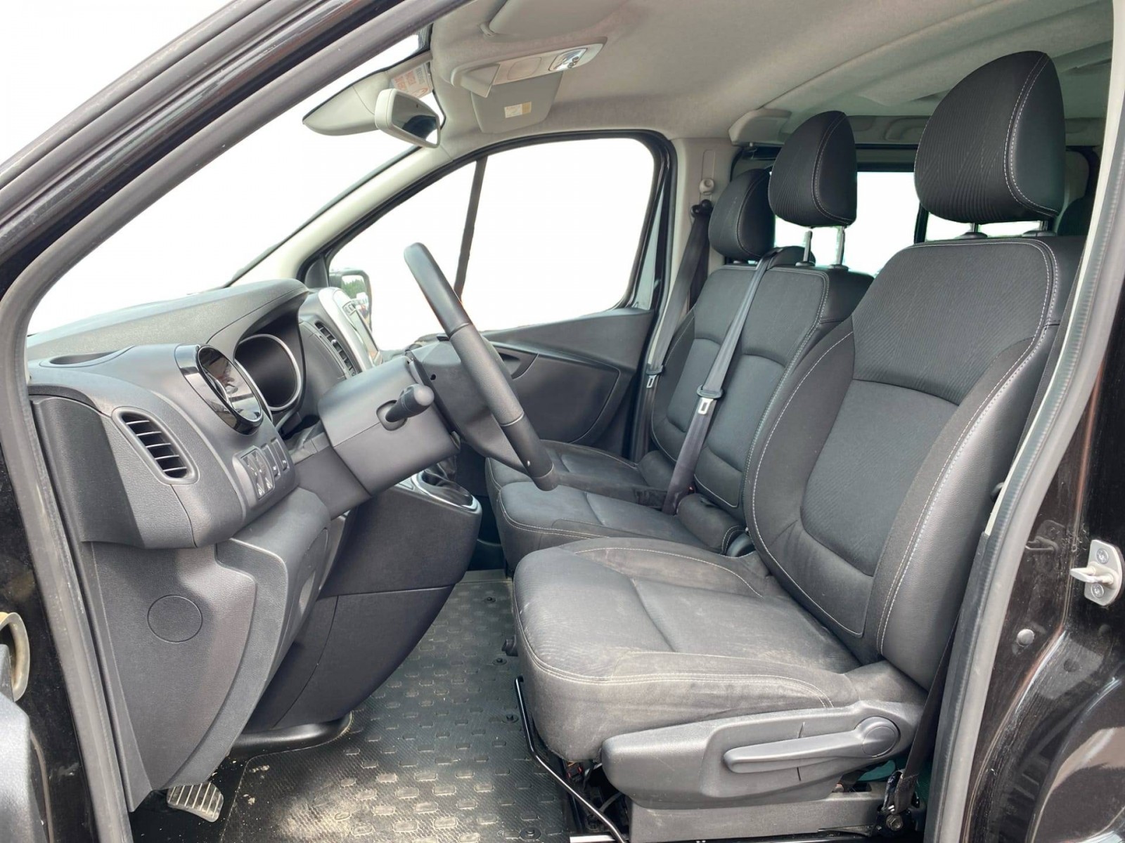 RENAULT - TRAFIC COMBI - #217793 - 9