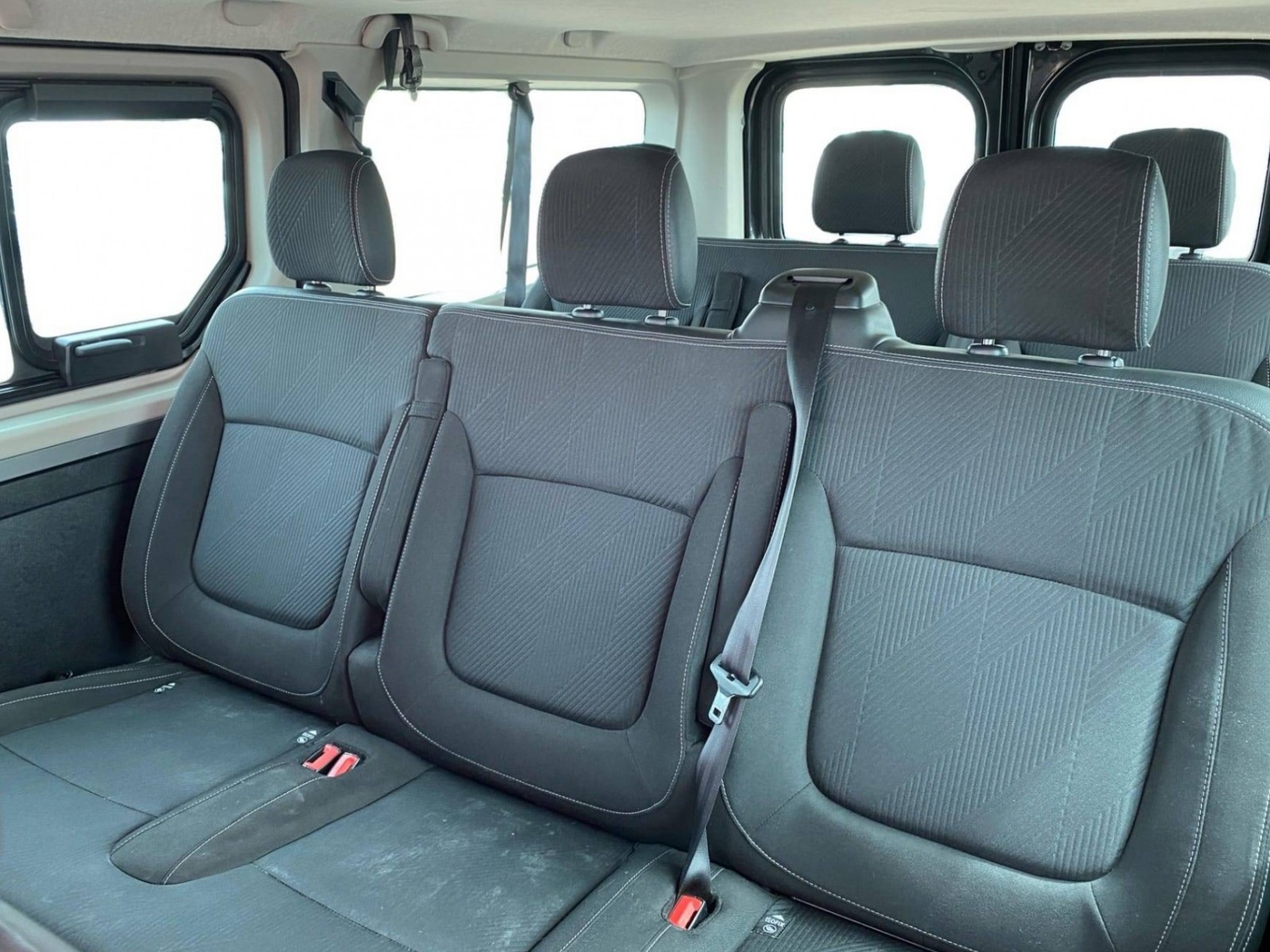 RENAULT - TRAFIC COMBI - #217793 - 26