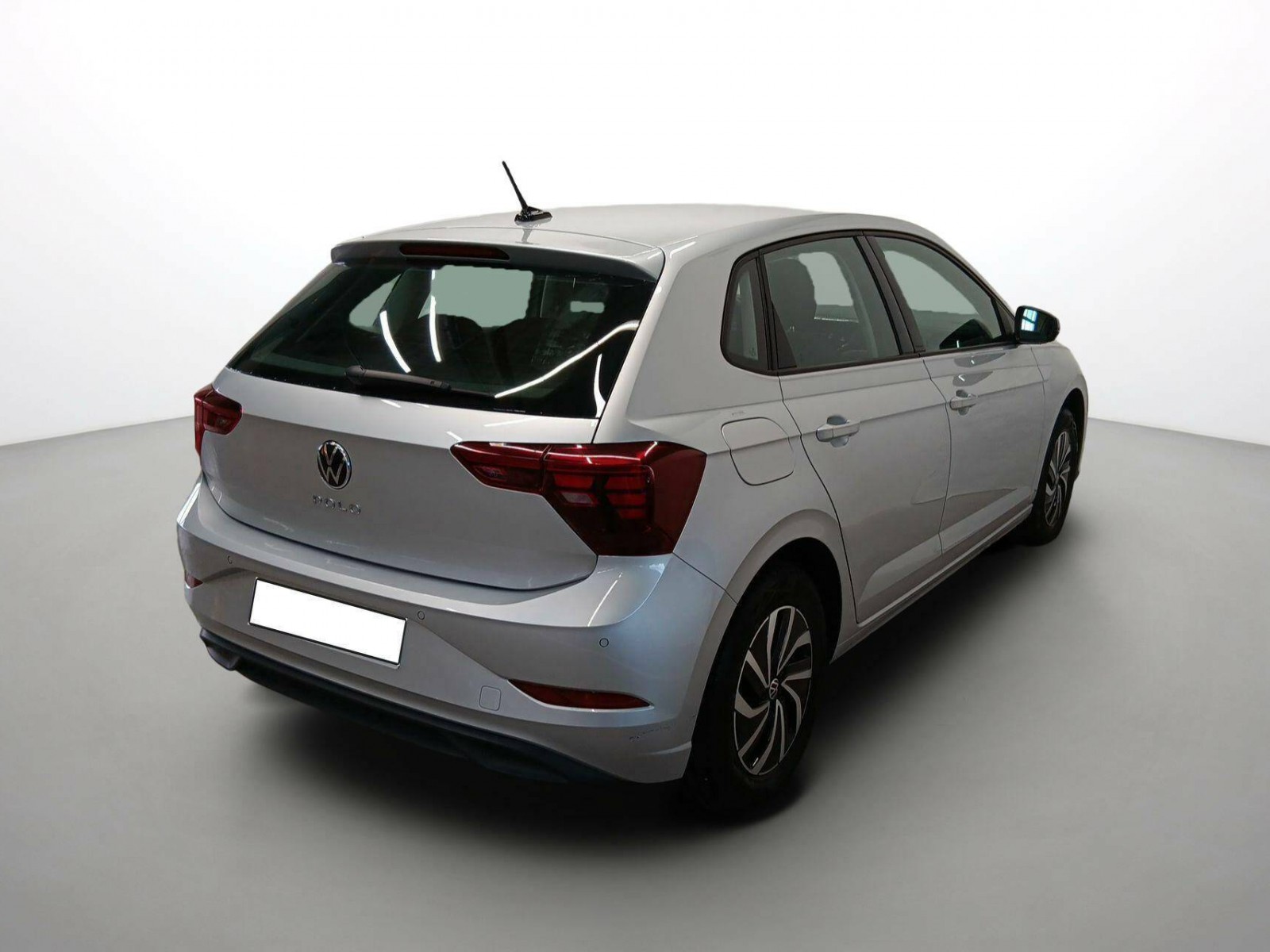 VOLKSWAGEN - POLO - #537928 - 3