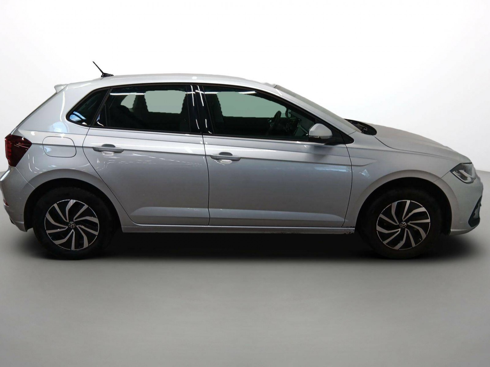 VOLKSWAGEN - POLO - #537928 - 15