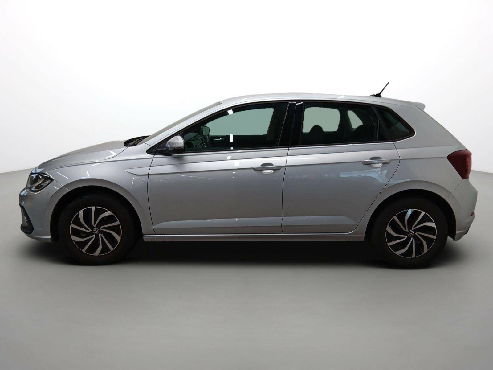 VOLKSWAGEN - POLO - #537927 - 16