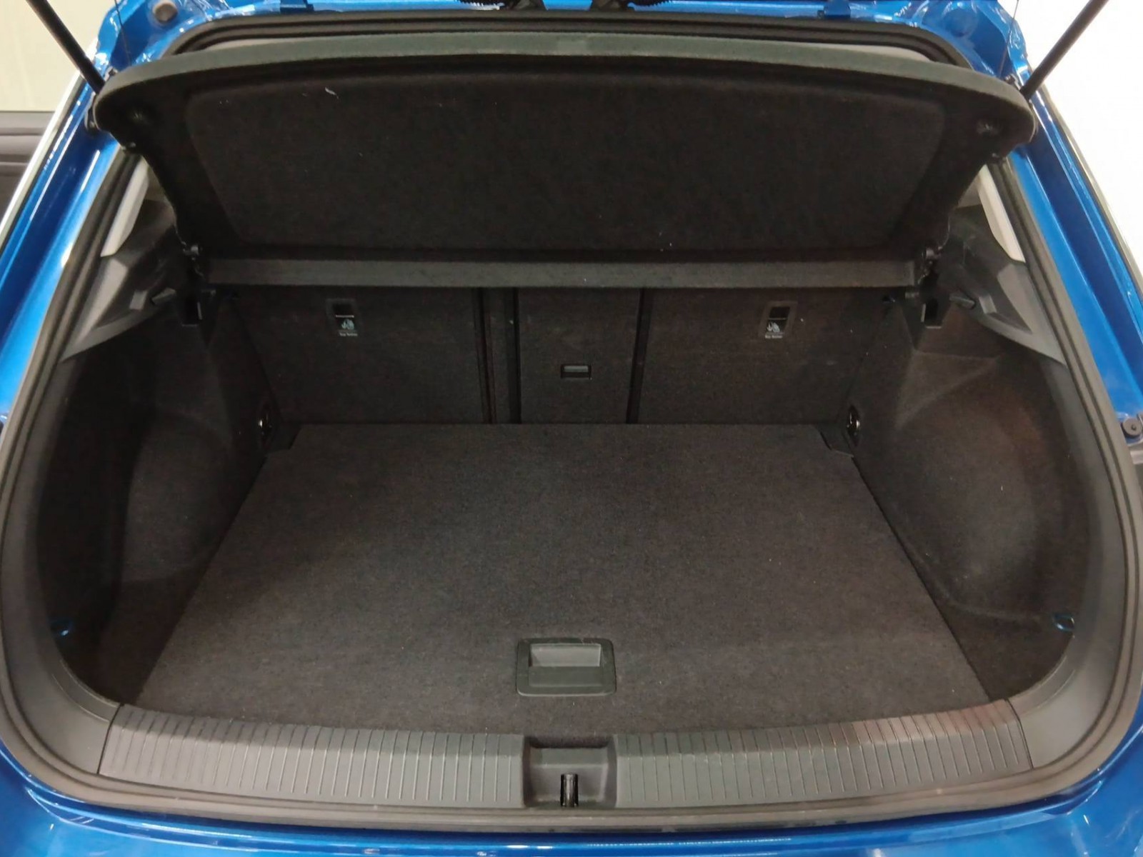 VOLKSWAGEN - T-ROC - #533135 - 12